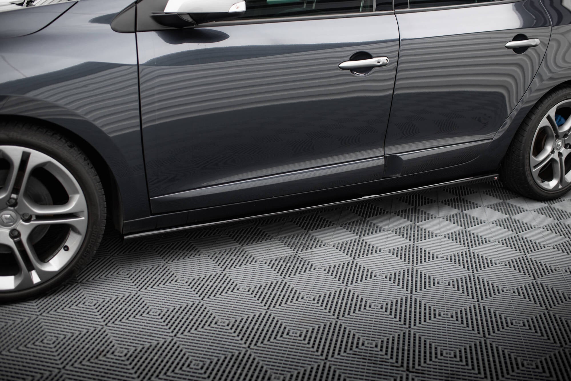 Praguri Renault Megane GT Mk3 Facelift 2012-2013 v5 - Maxton Design