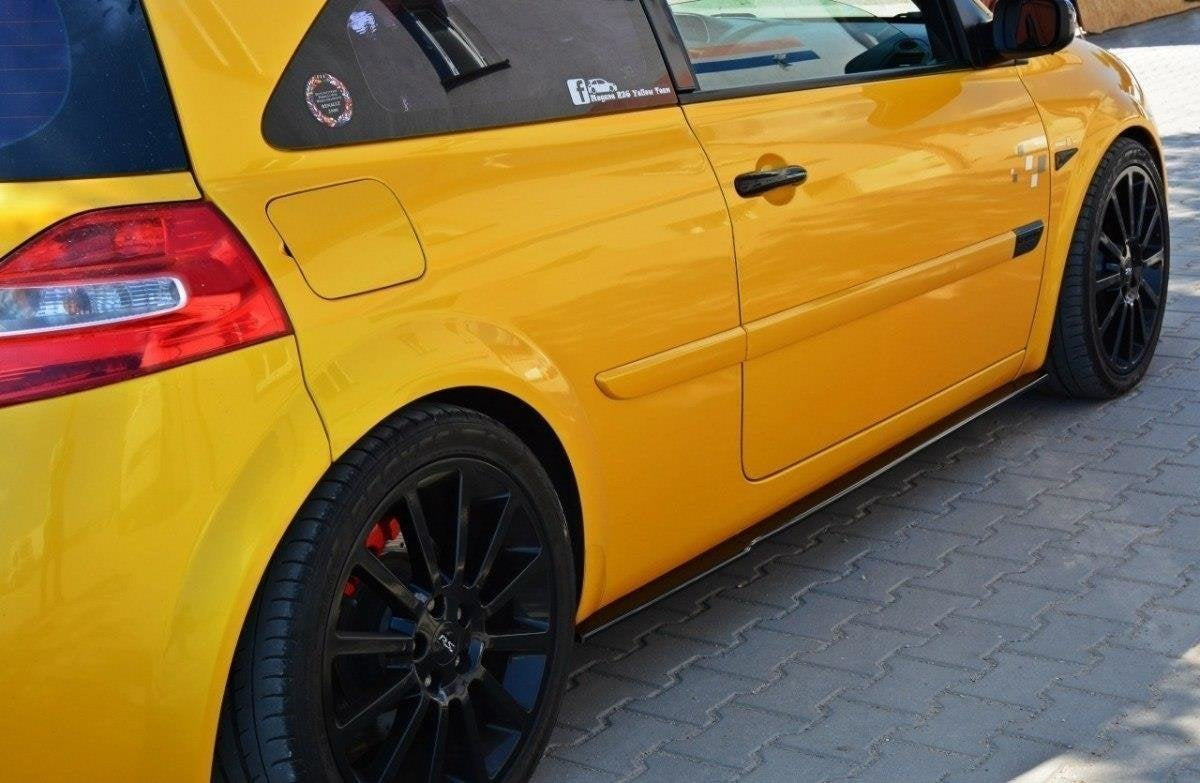 Praguri Renault Megane Mk2 RS 2004-2008 v4 - Maxton Design