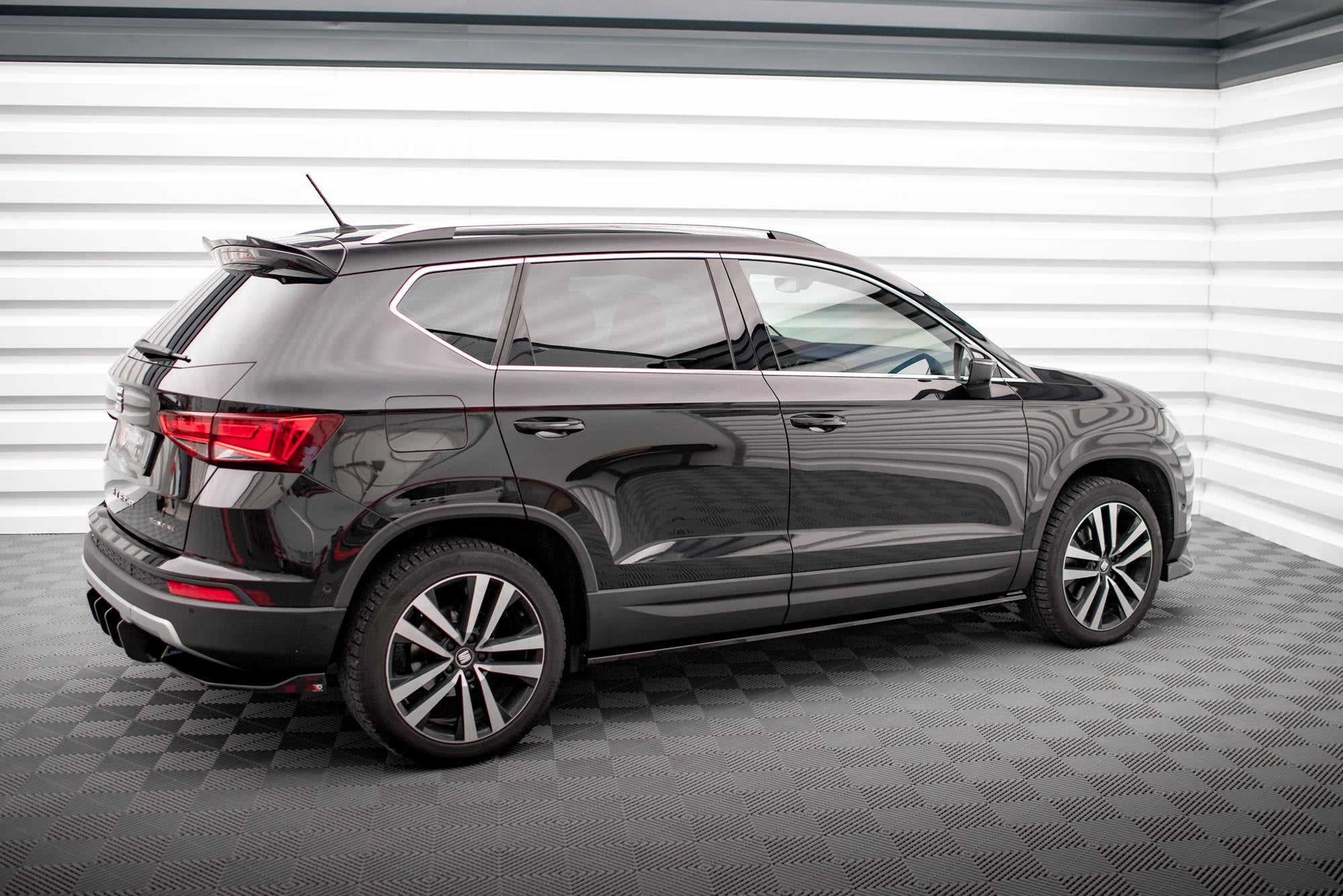 Praguri Seat Ateca Mk1 2016-2020 v1 - Maxton Design