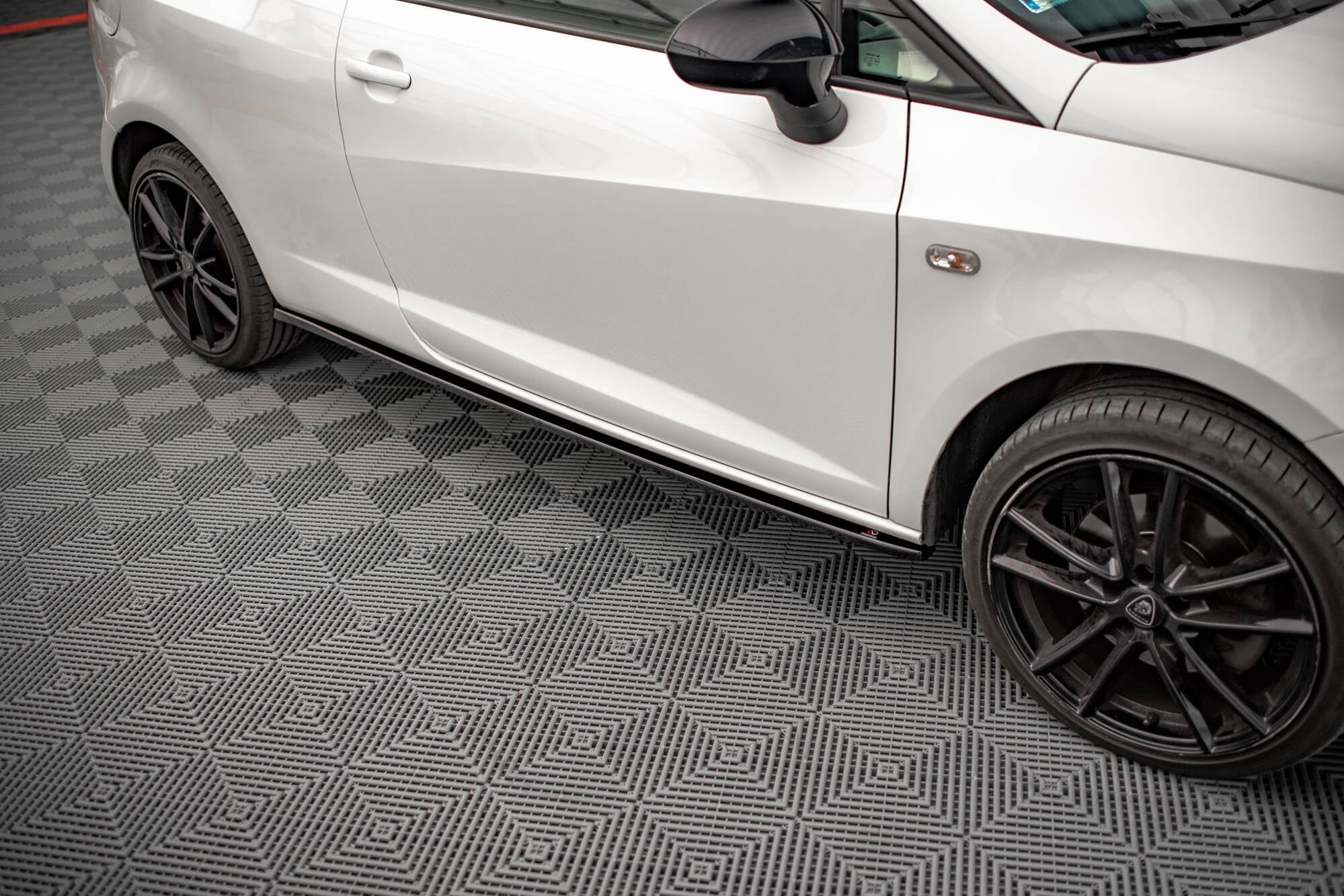 Praguri Seat Ibiza FR SC Mk4 Facelift 2012-2017 v1 - Maxton Design