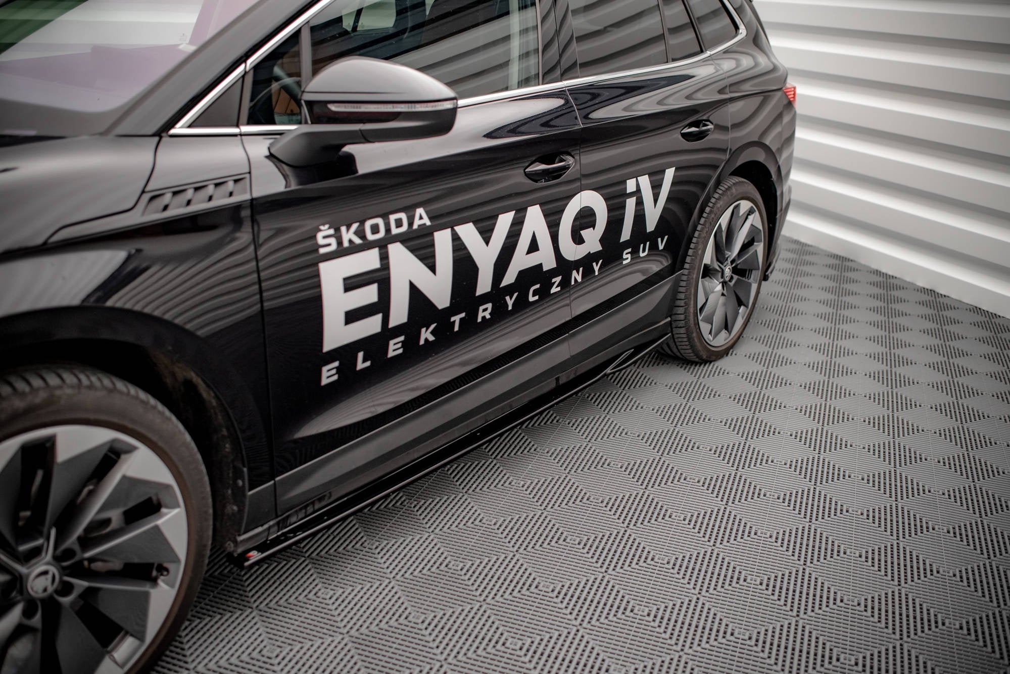 Praguri Skoda Enyaq iV 2020- v1 - Maxton Design