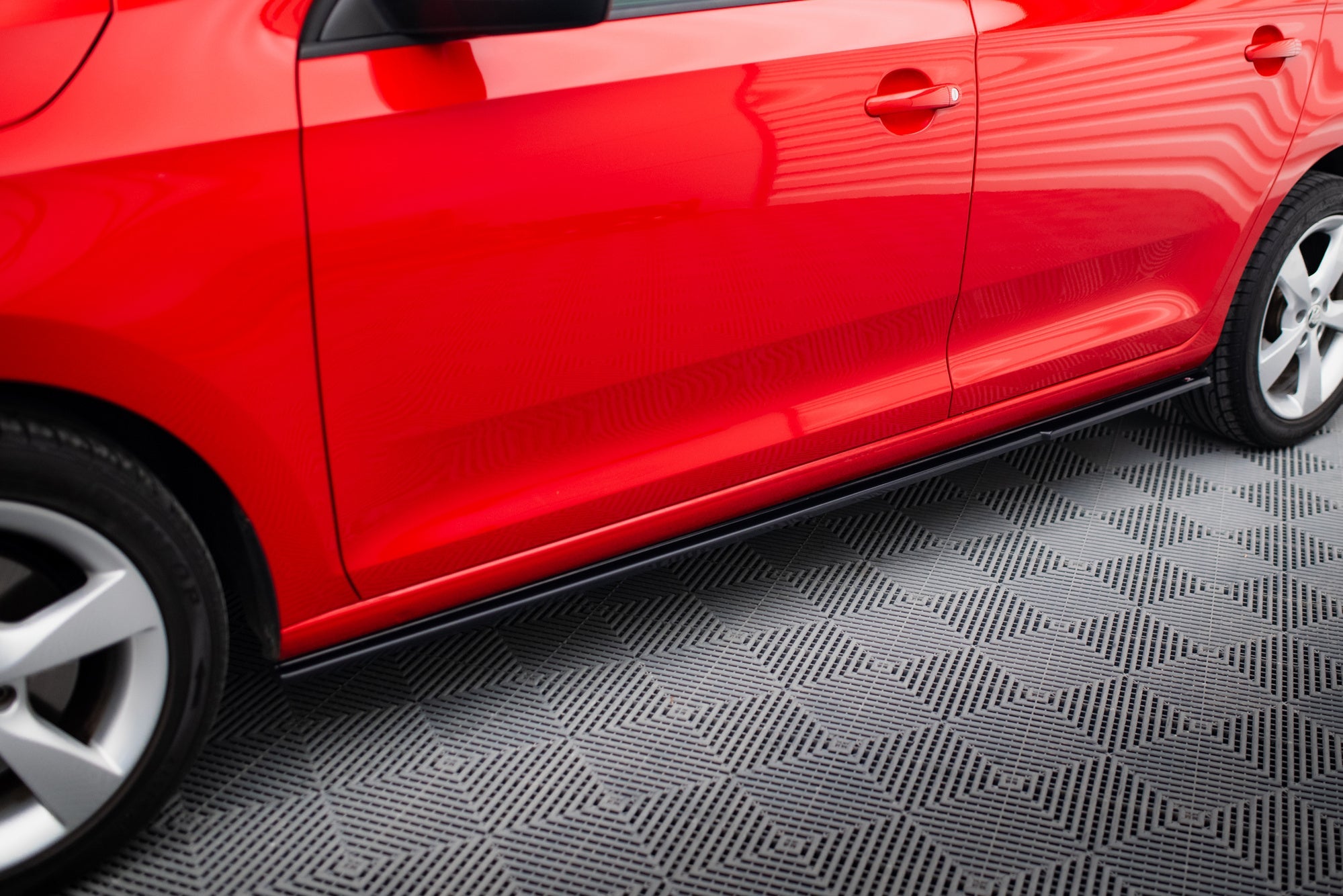 Praguri Skoda Rapid Spaceback 2013- v1 - Maxton Design