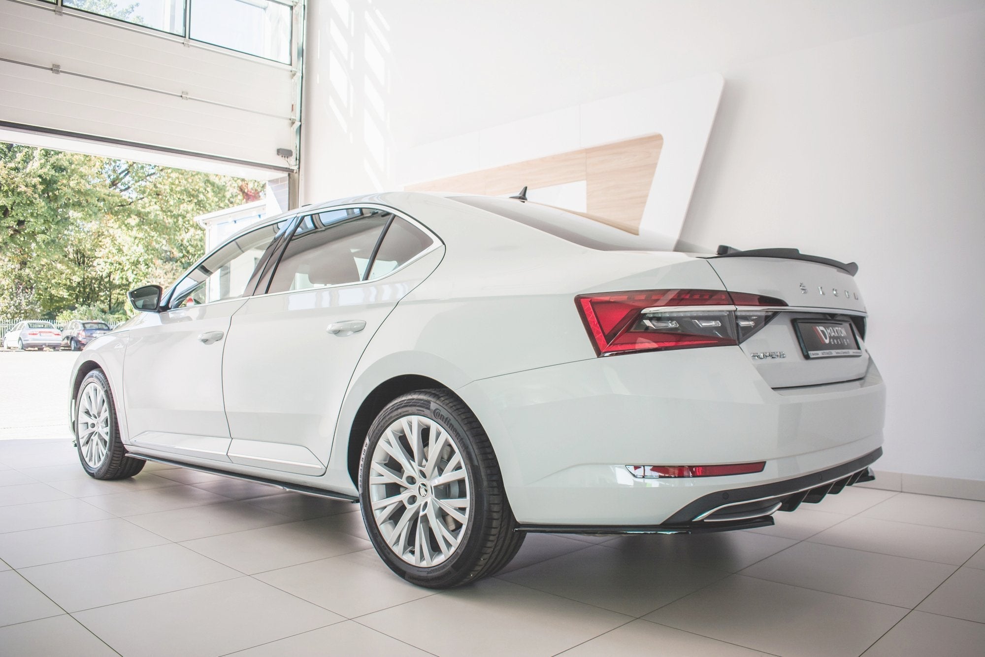 Praguri Skoda Superb Mk3 Facelift 2019- v2 - Maxton Design