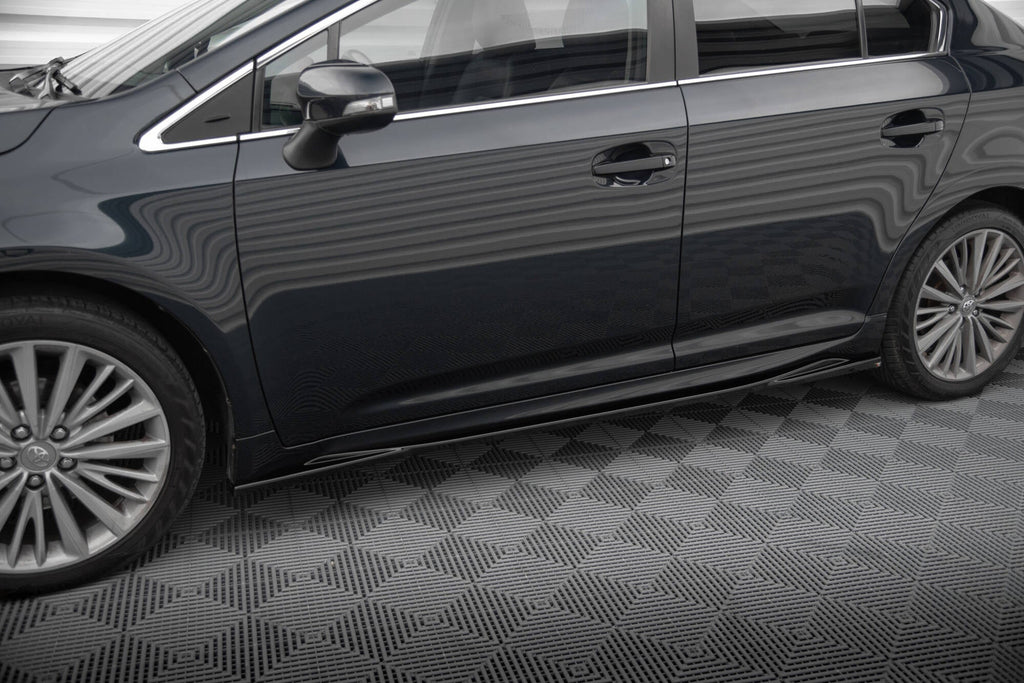 Praguri Toyota Avensis Mk3 Facelift 2015-2018 v1 - Maxton Design