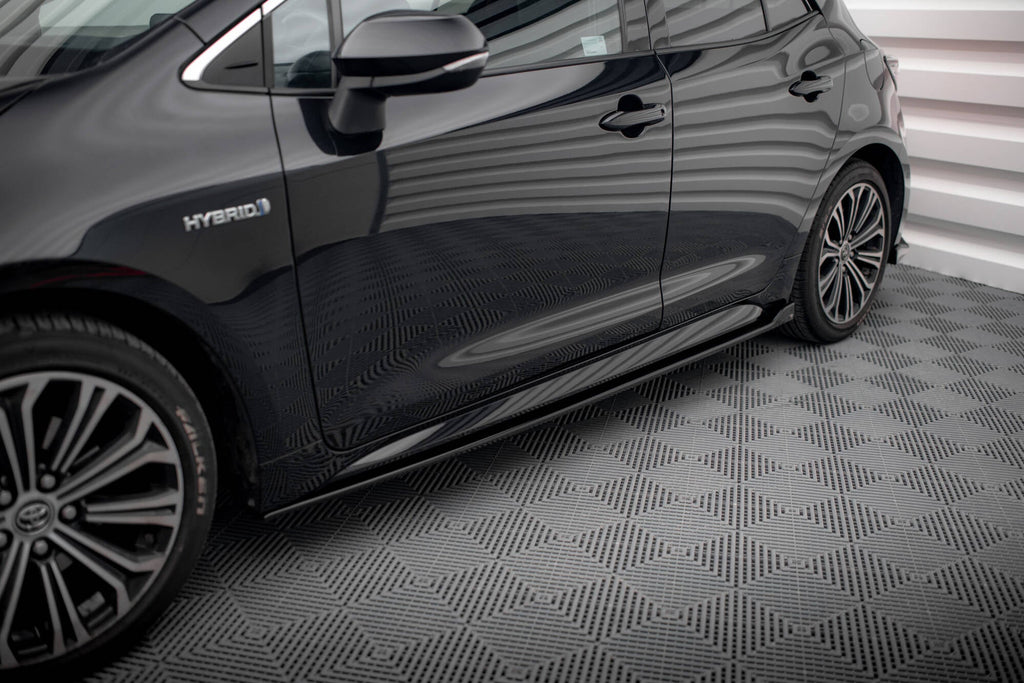 Praguri Toyota Corolla XII Hatchback 2019- v2 - Maxton Design