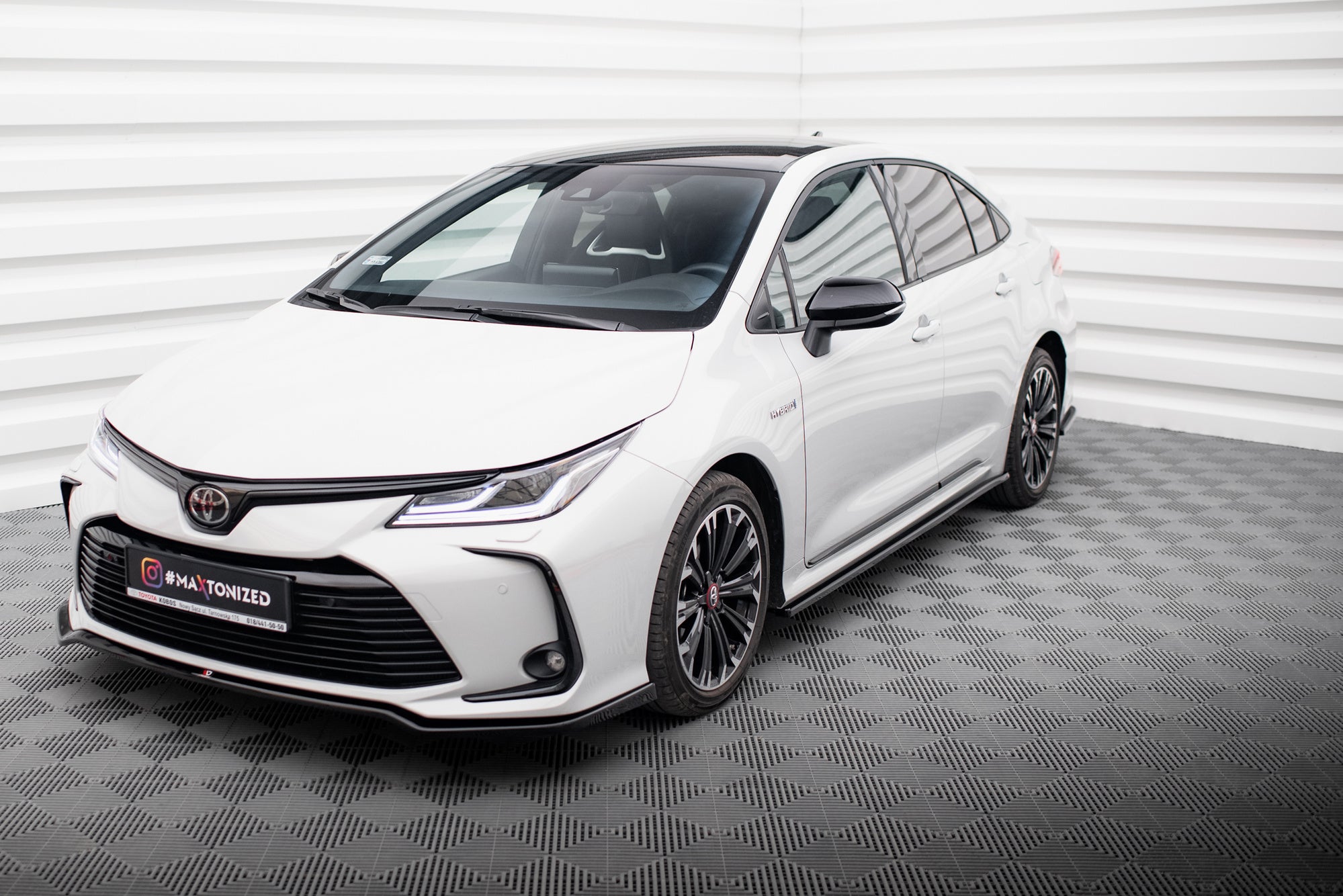 Praguri Toyota Corolla XII Sedan 2019- v1 - Maxton Design