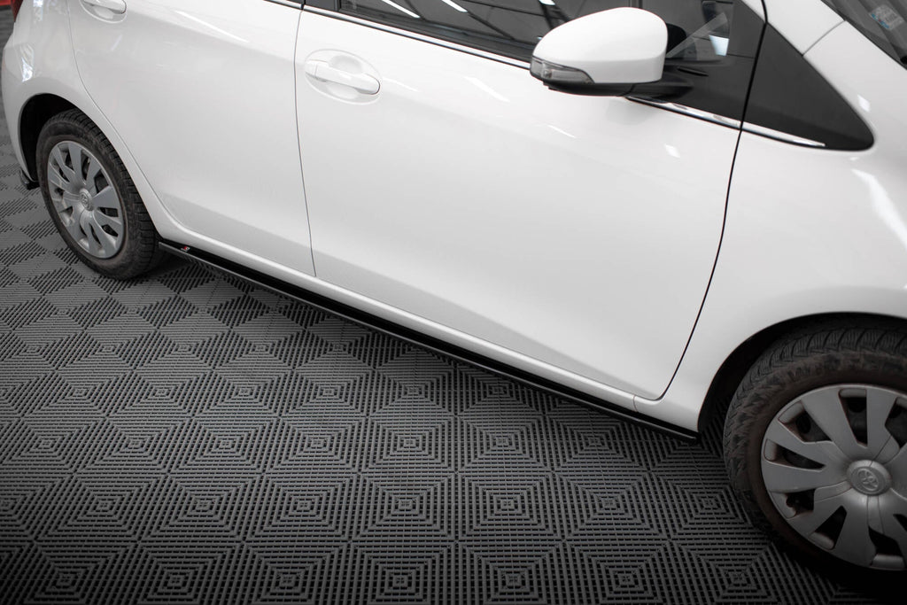Praguri Toyota Yaris Mk3 Facelift 2014-2017 v4 - Maxton Design