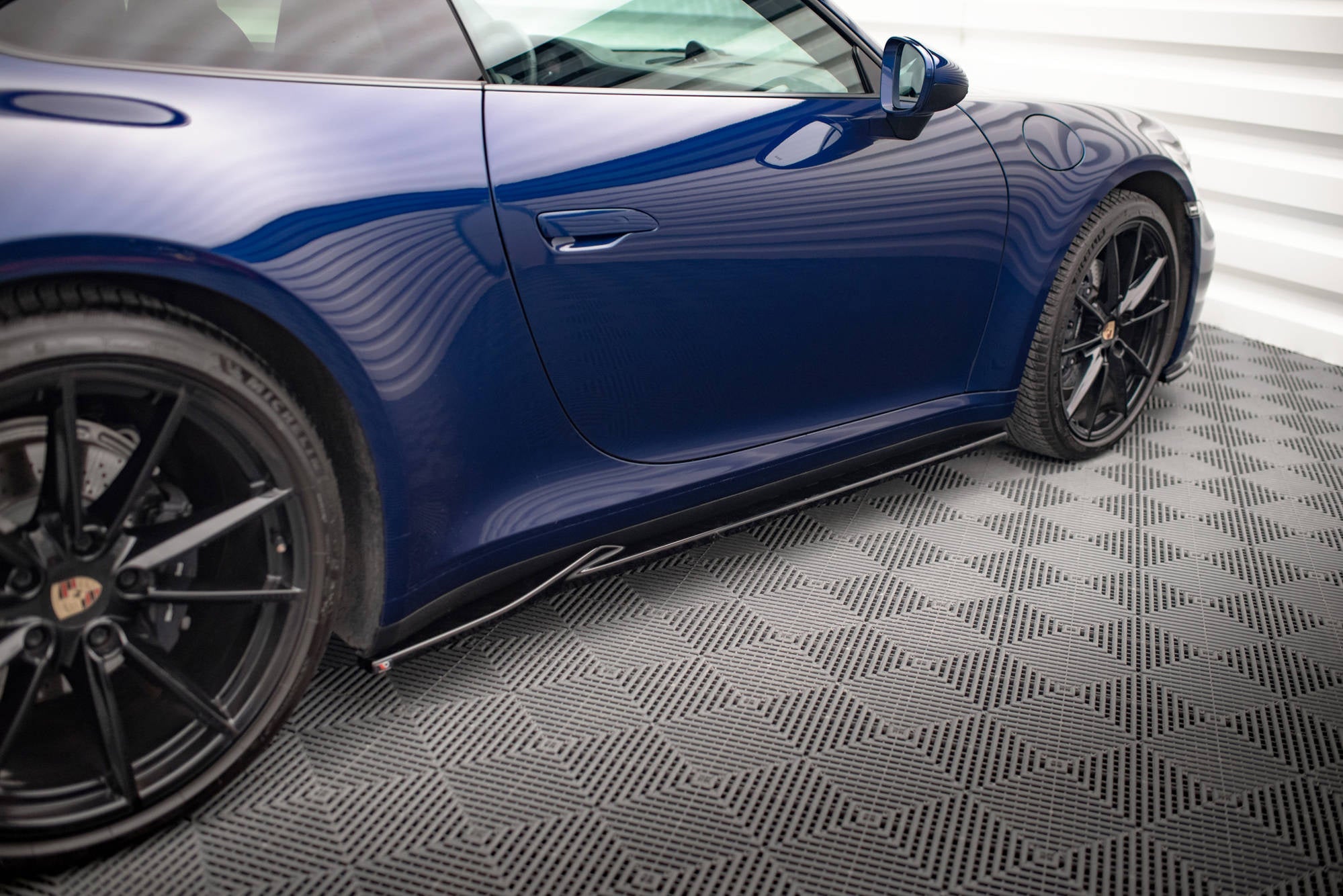 Praguri Porsche 911 Carrera Aero 992 2019- v2 - Maxton Design