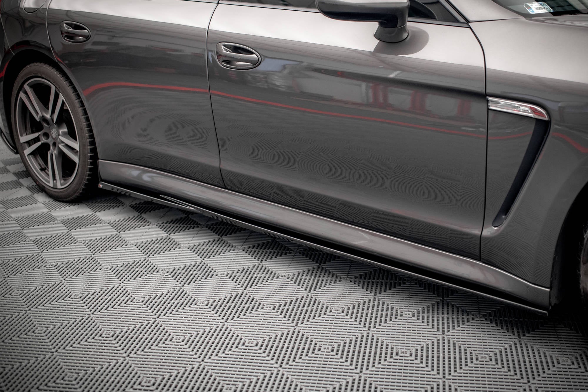 Praguri Porsche Panamera / Panamera Diesel / Panamera Turbo 970 2009-2013 v3 - Maxton Design
