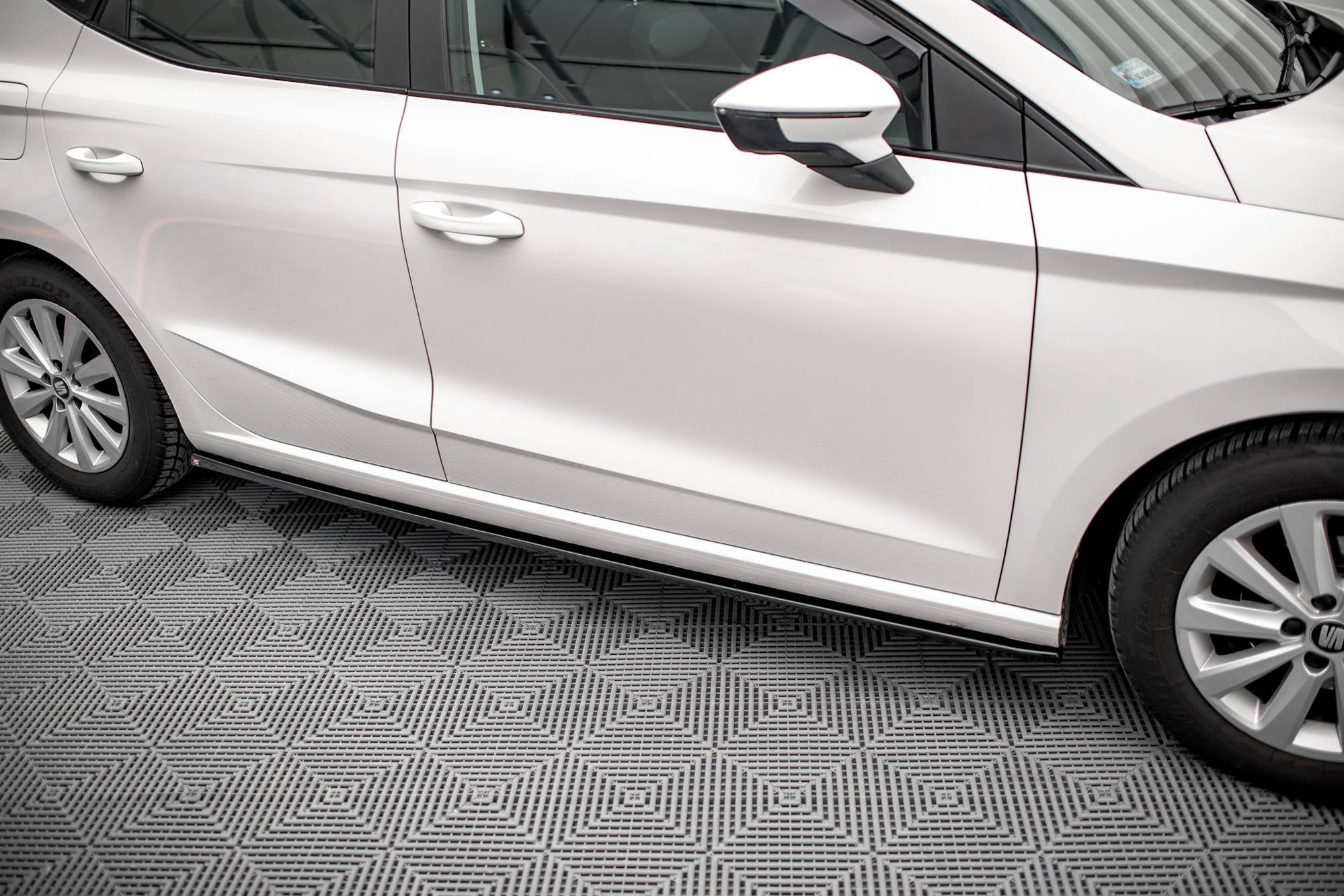 Praguri Seat Ibiza Mk5 2017-2021 v1 - Maxton Design