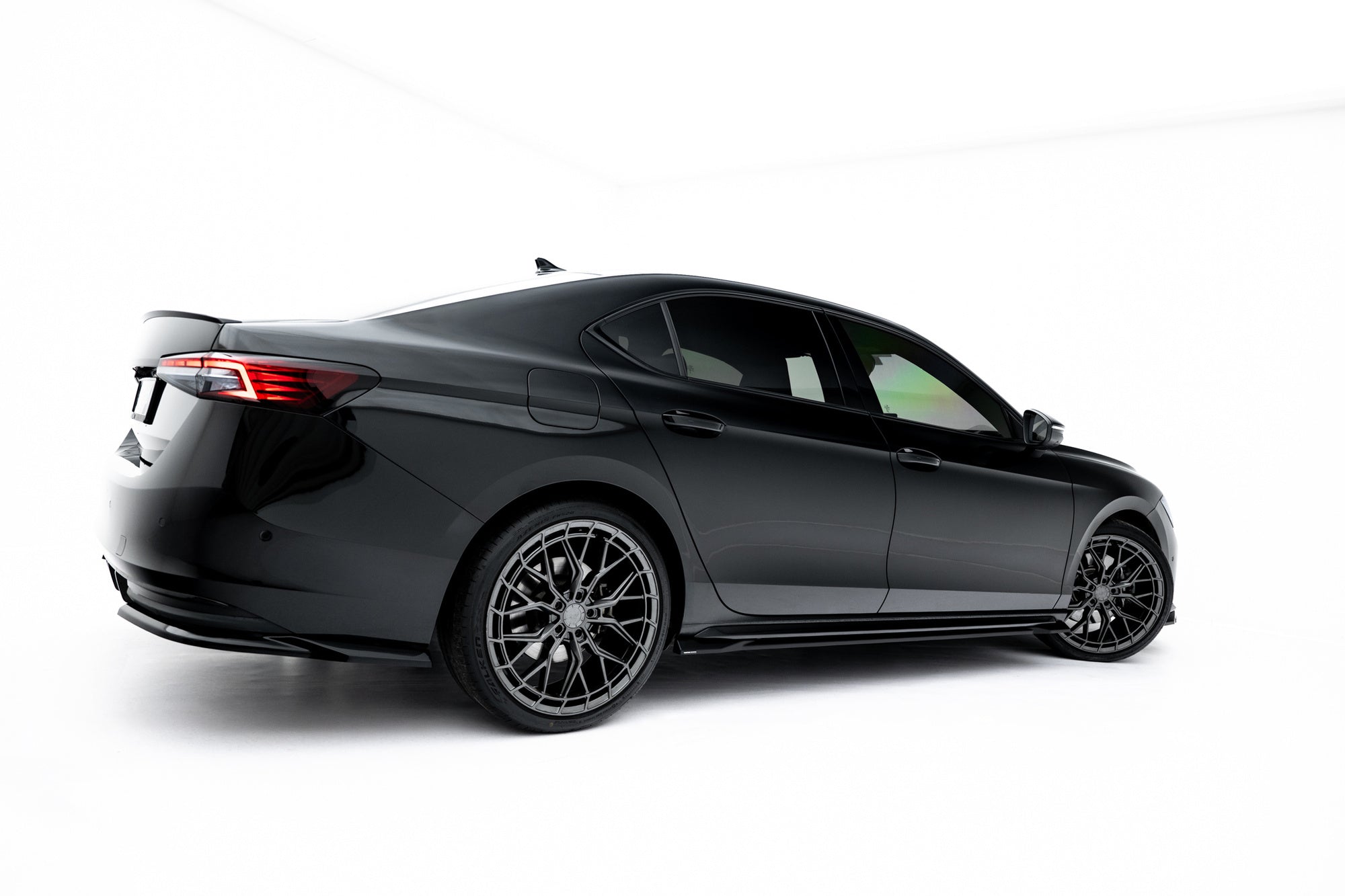 Praguri Skoda Superb Sportline Mk4 2024- v3 - Maxton Design
