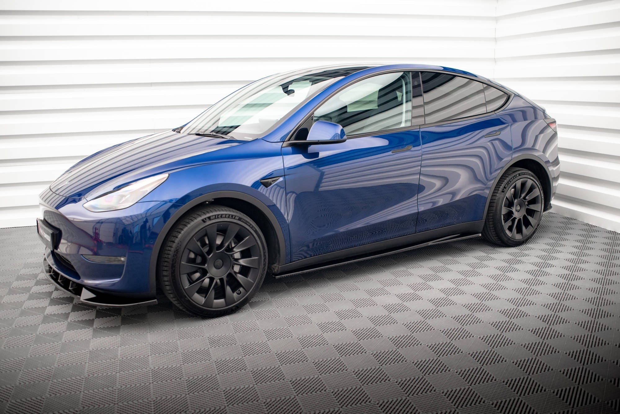 Praguri Tesla Model Y 2020- v1 - Maxton Design