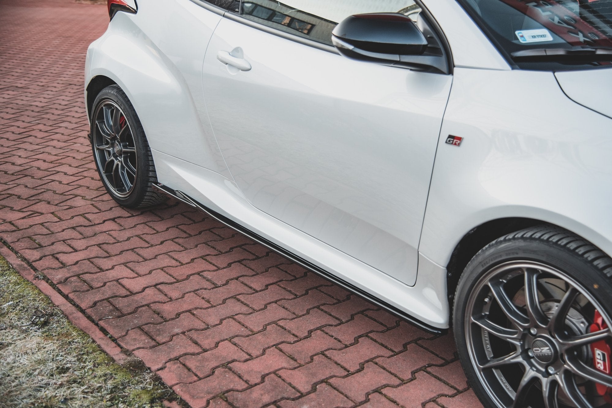 Praguri Toyota GR Yaris Mk4 2020- v1 - Maxton Design