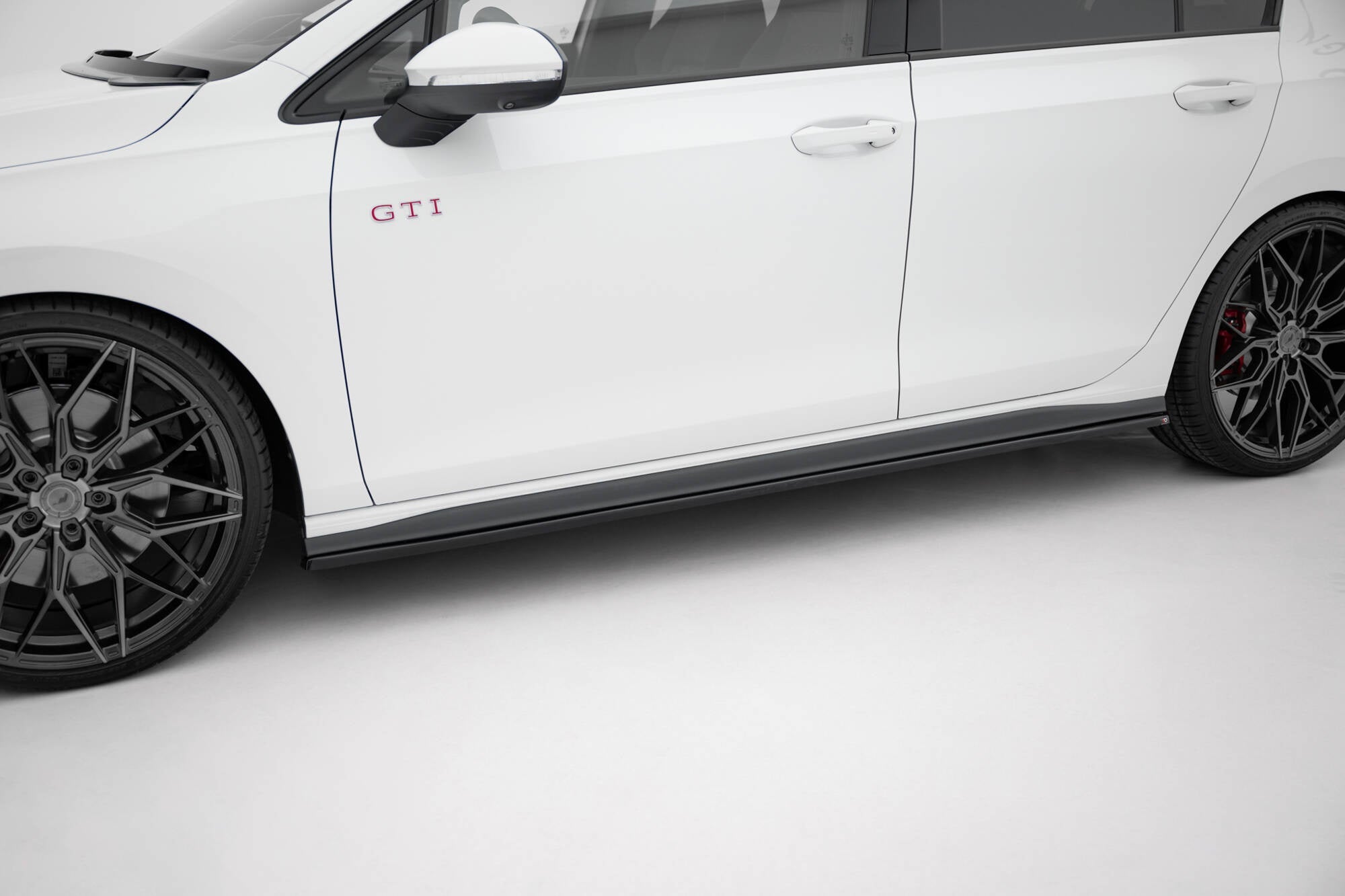 Praguri Volkswagen Golf 8 GTI 2020- v3 - Maxton Design