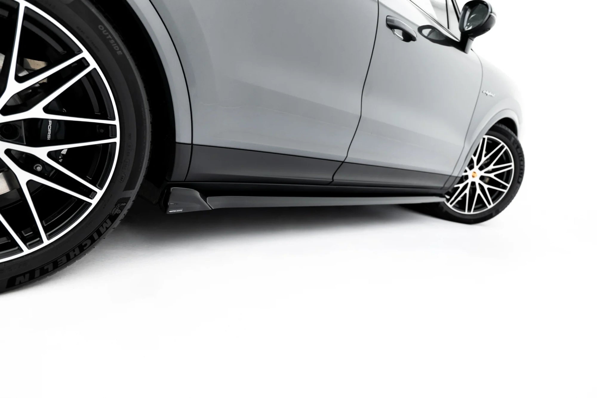 Praguri laterale difuzor praguri V.2 Porsche Cayenne SUV / Coupe Mk3 Facelift - Maxton Design