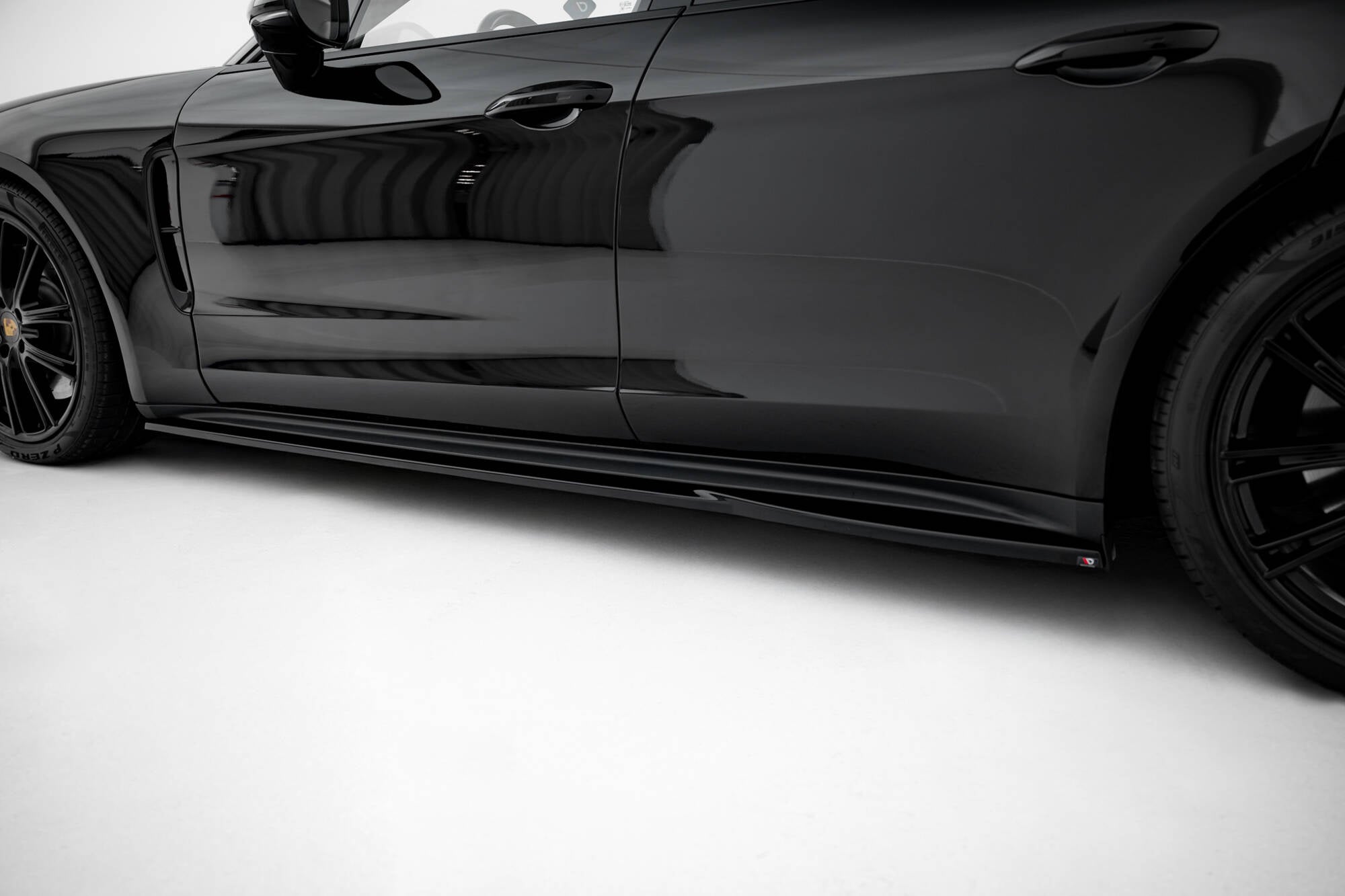 Praguri Porsche Panamera Turbo S E-Hybrid / Panamera E-Hybrid 971 2016-2020 v3 - Maxton Design