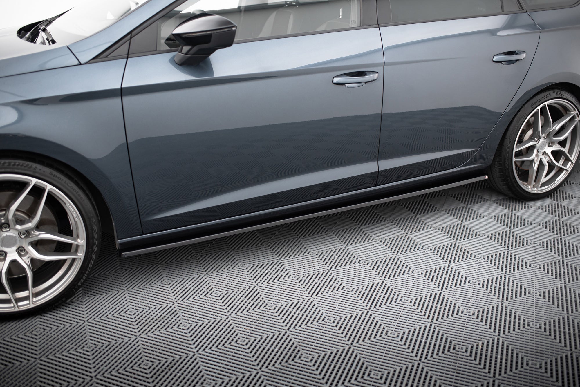 Praguri Seat Leon 5F Mk3 Cupra FR Facelift 2017-2020 v4 - Maxton Design