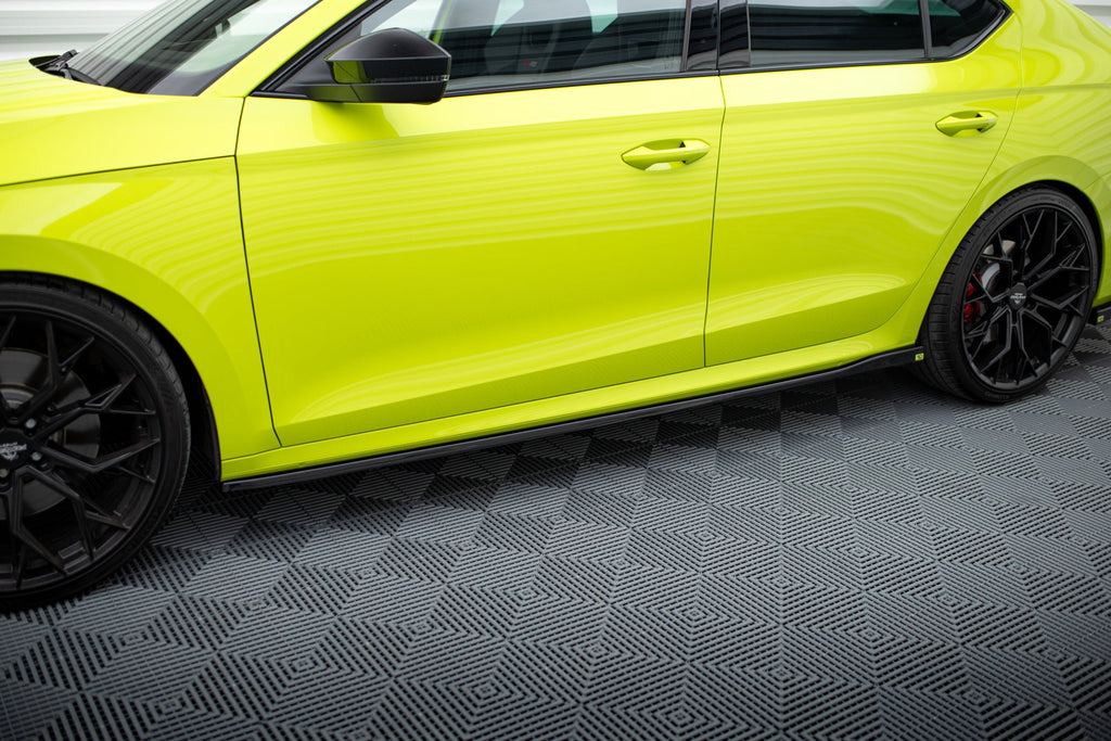 Praguri Skoda Octavia RS Mk4 2020- v10 - Maxton Design