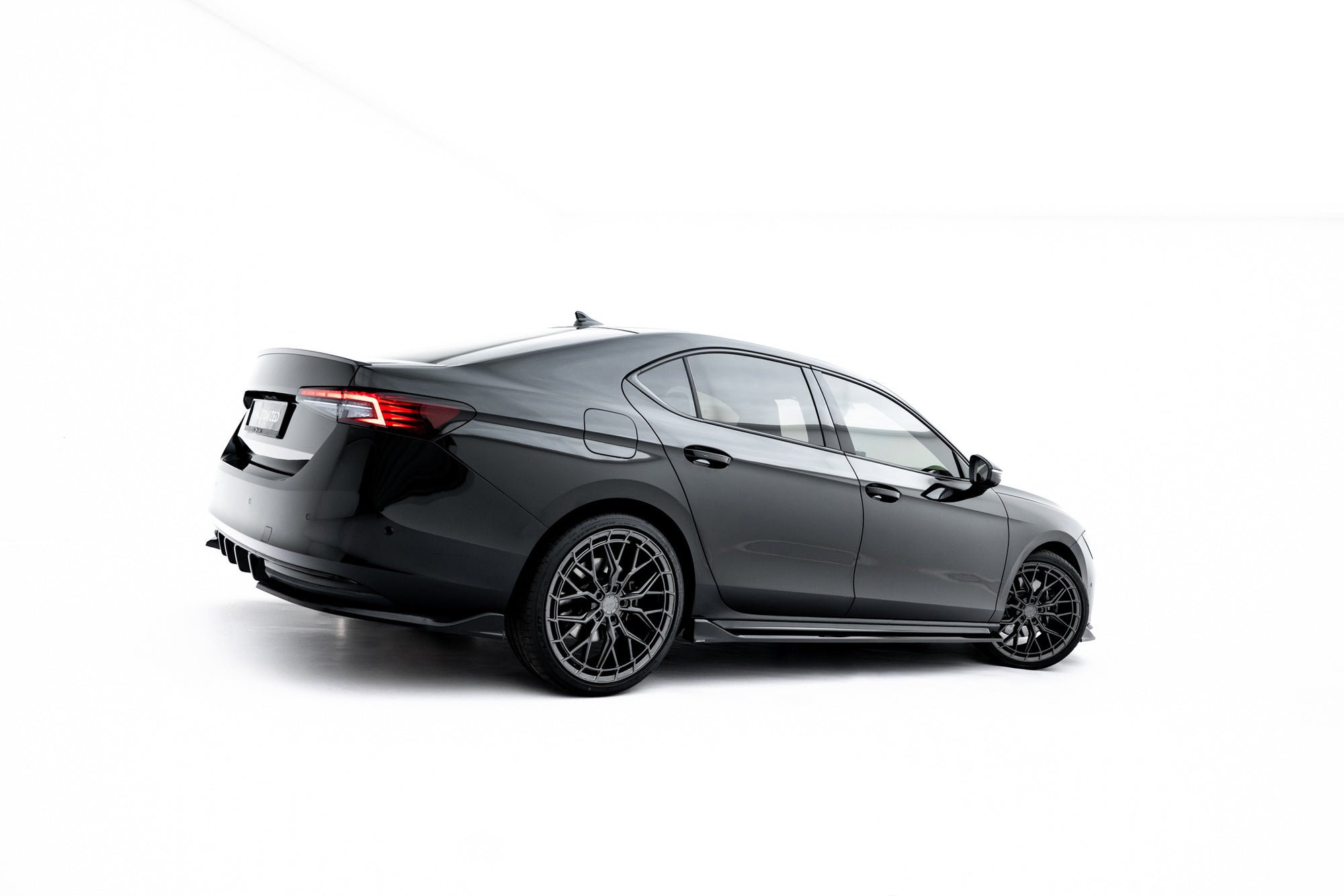 Praguri Skoda Superb Sportline Mk4 2024- v4 - Maxton Design