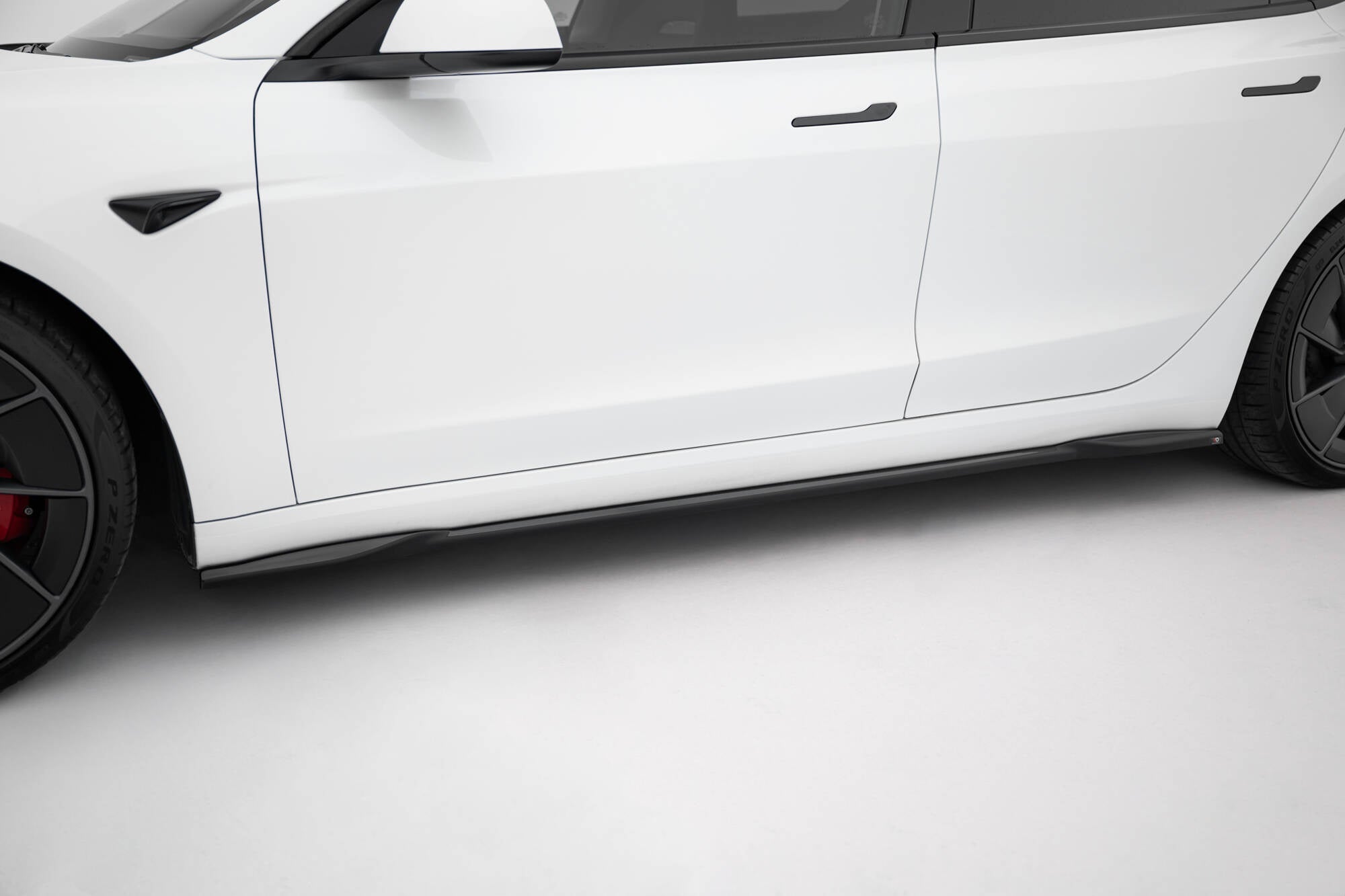 Praguri Tesla Model 3 Project Highland Facelift 2023- v4 - Maxton Design