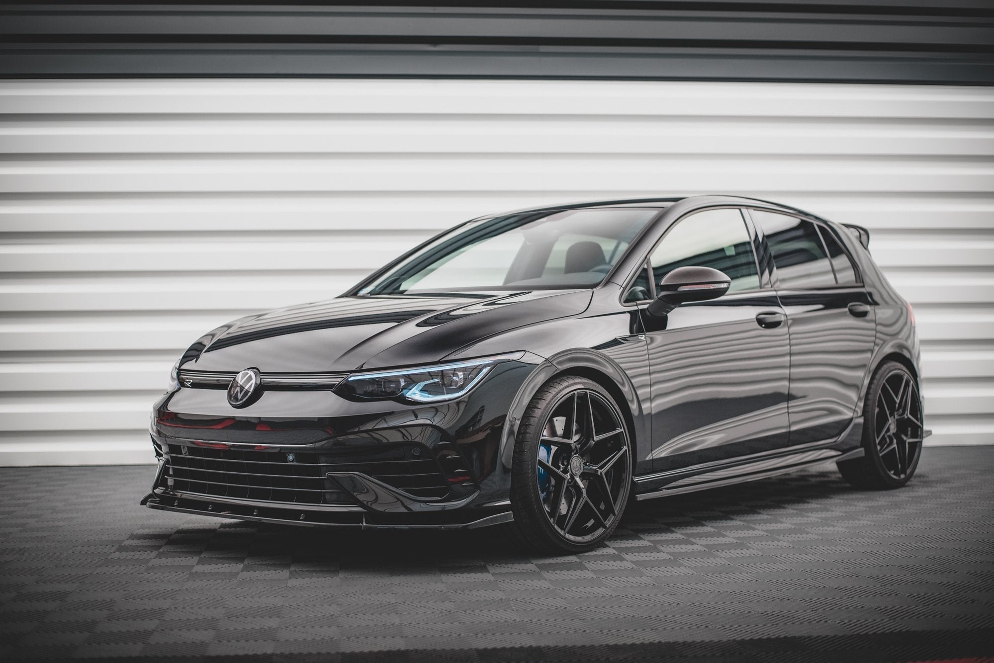 Praguri Volkswagen Golf R Mk8 2020- v10 - Maxton Design