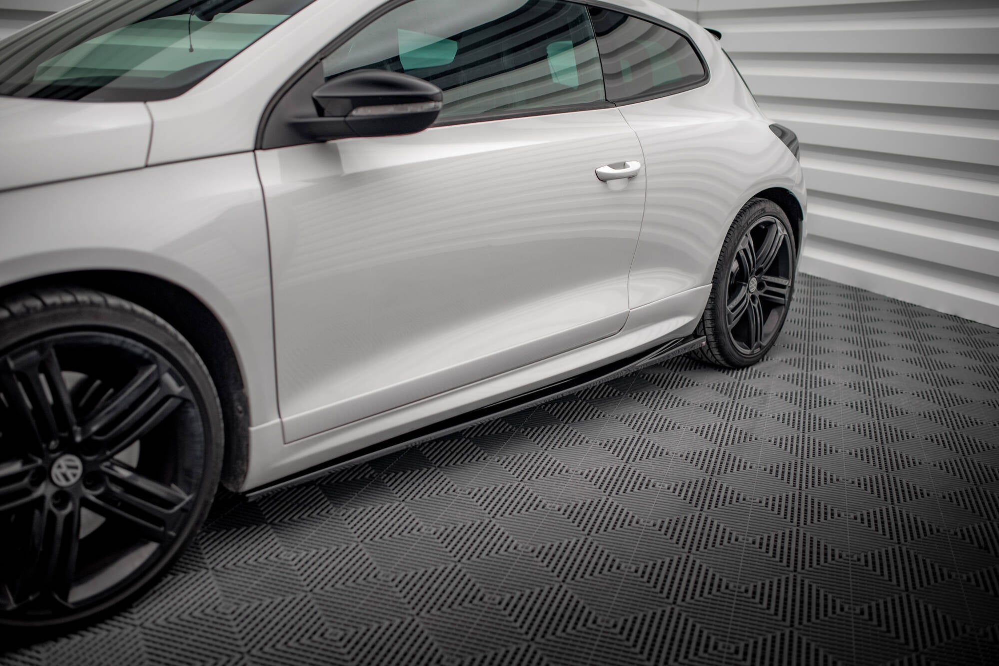 Praguri Volkswagen Scirocco R Mk3 2008-2014 v6 - Maxton Design