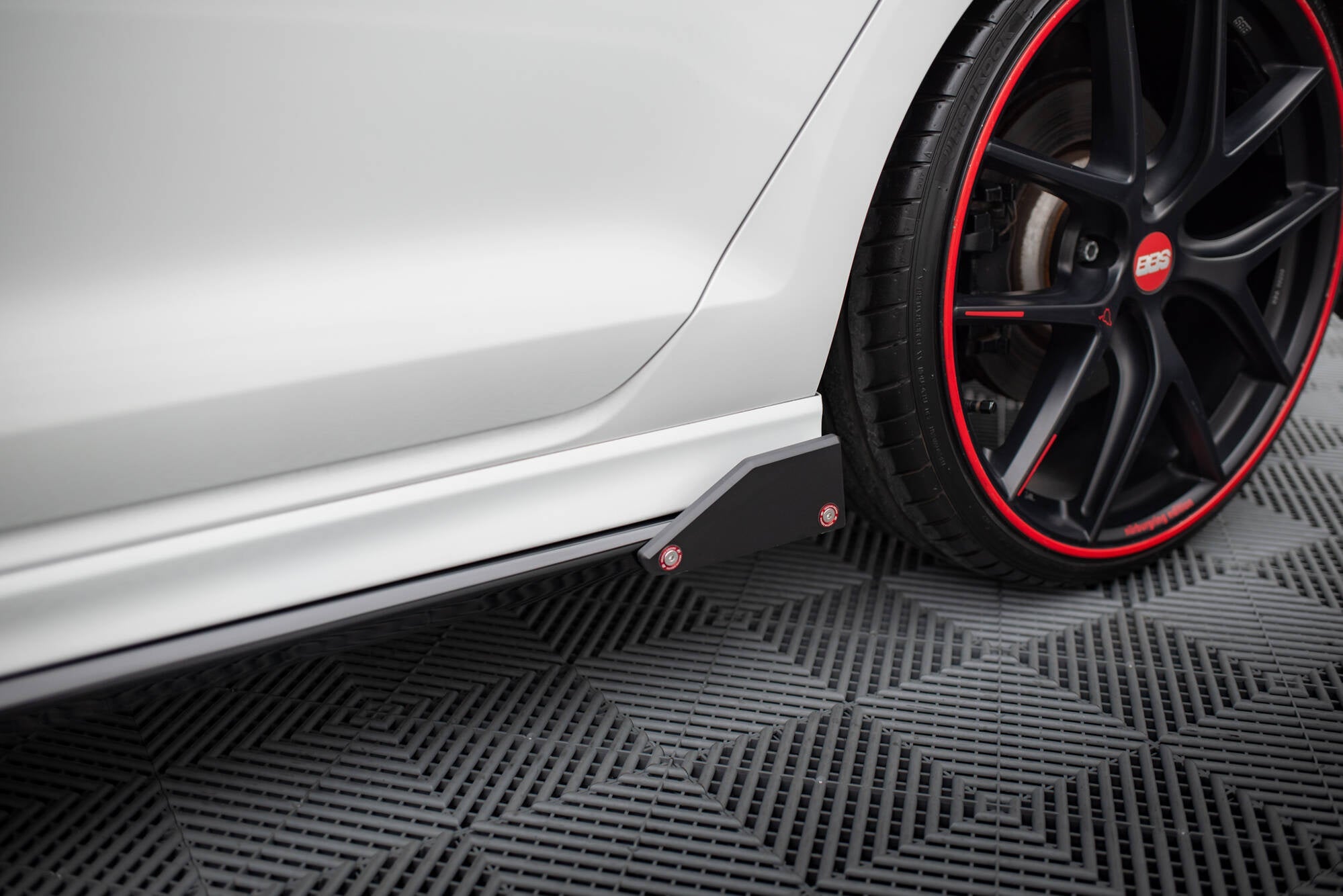 Praguri Volkswagen Golf R Mk7 2013-2016 v19 - Maxton Design