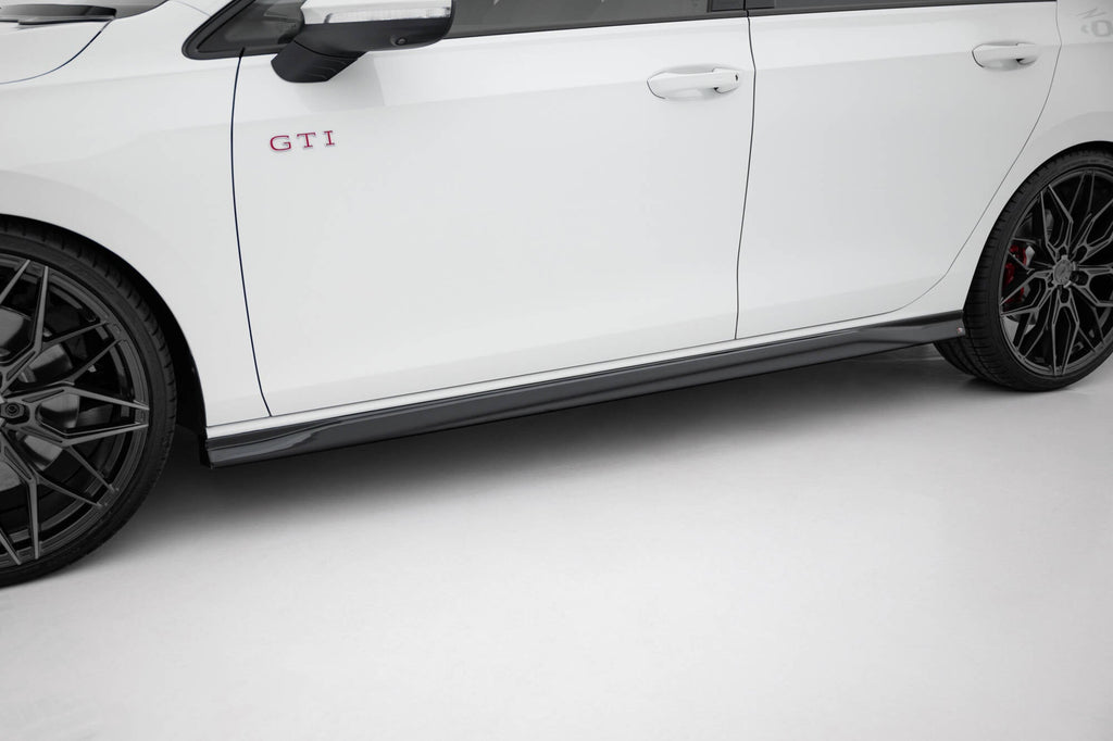 Praguri Volkswagen Golf 8 GTI 2020- v4 - Maxton Design