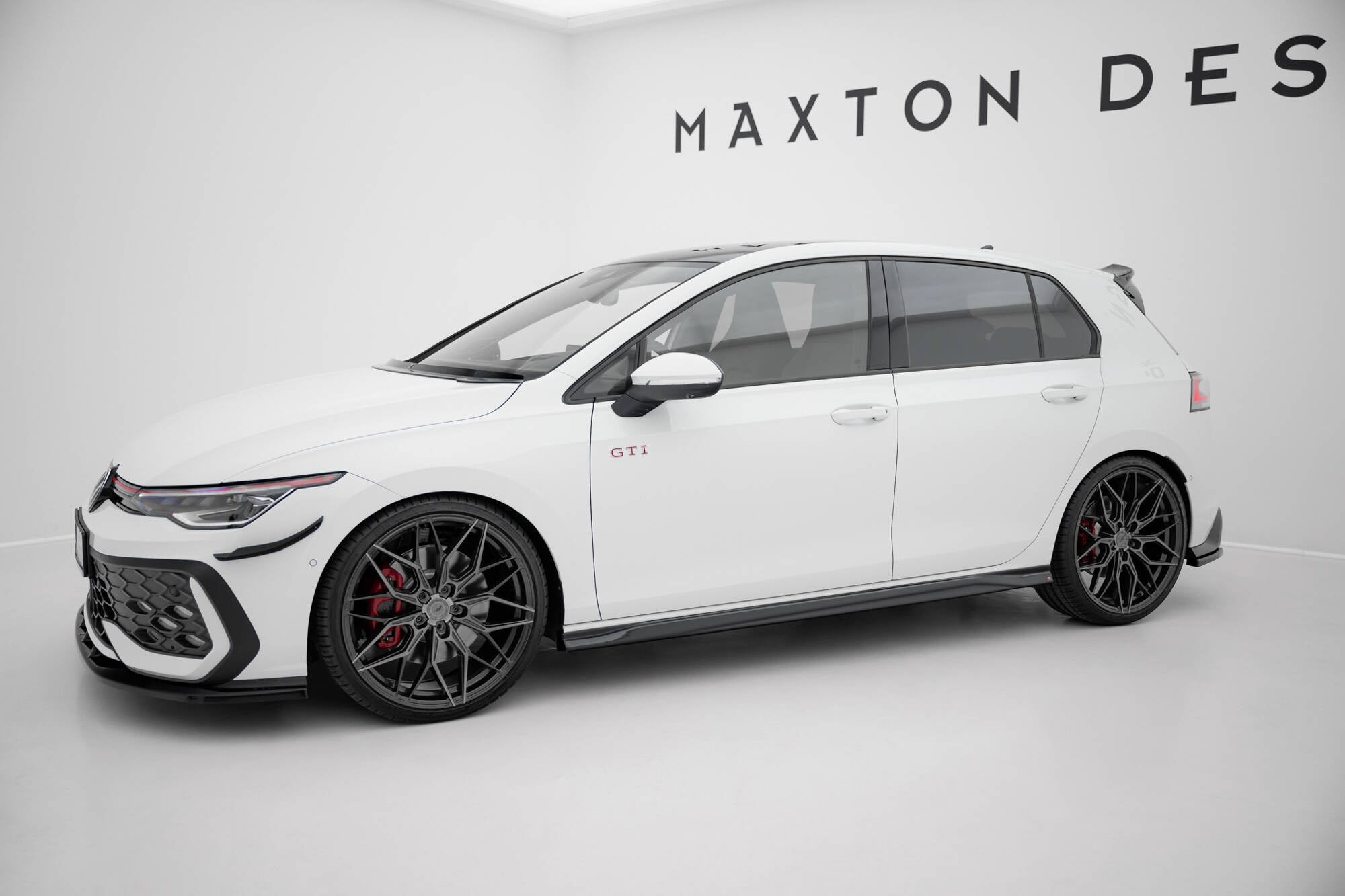 Praguri Volkswagen Golf 8 GTI 2020- v4 - Maxton Design