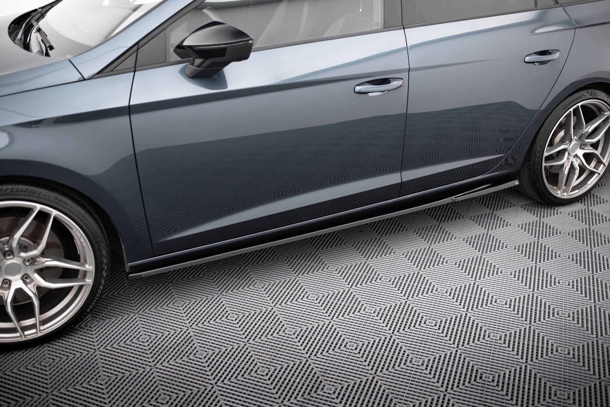 Praguri Seat Leon 5F MK3 Cupra Fr Facelift 2017-2019 v7 - Maxton Design