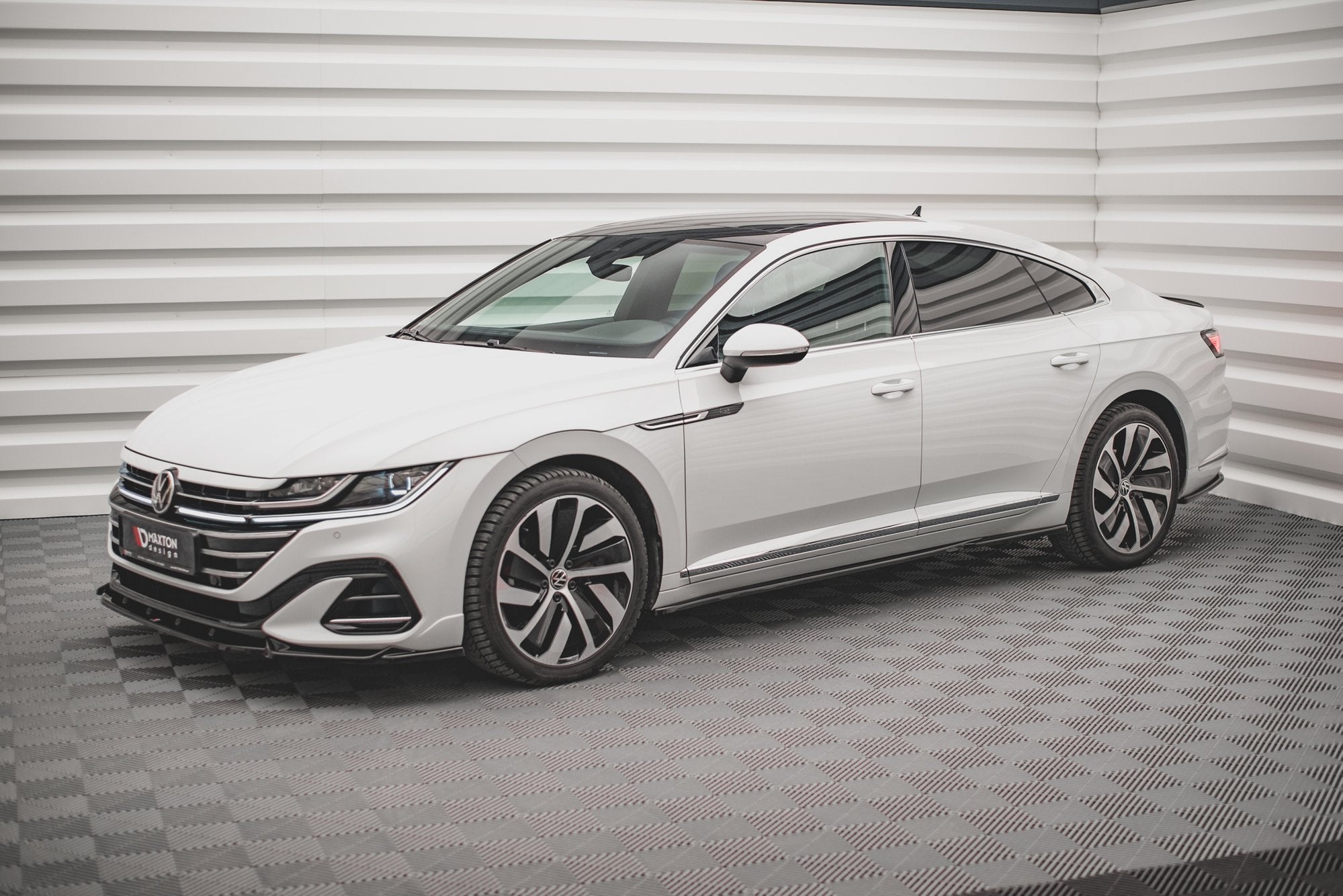 Praguri Volkswagen Arteon R R-Line Facelift 2020- v5 - Maxton Design