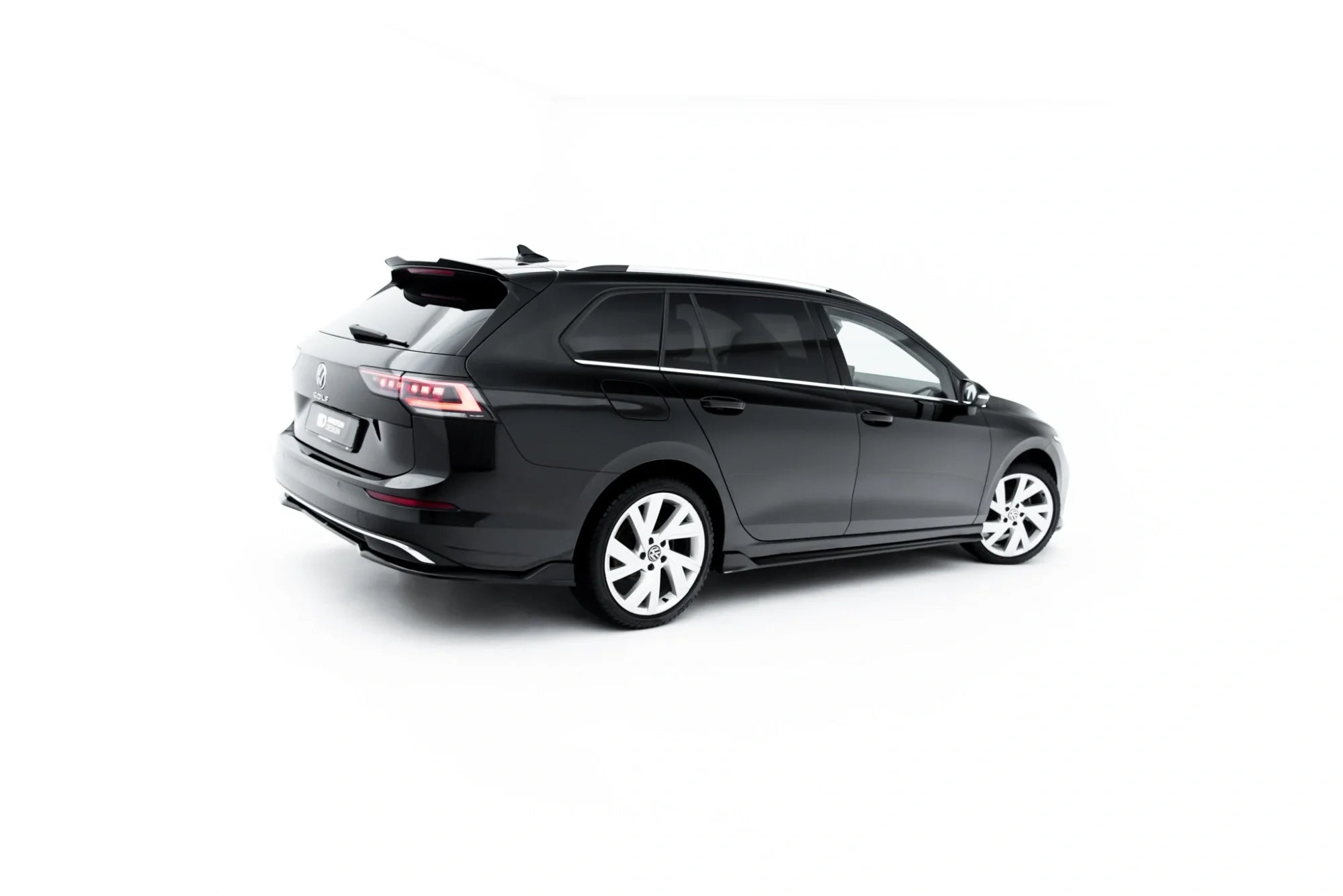 Praguri laterale Volkswagen Golf Variant Mk8 Facelift - Maxton Design