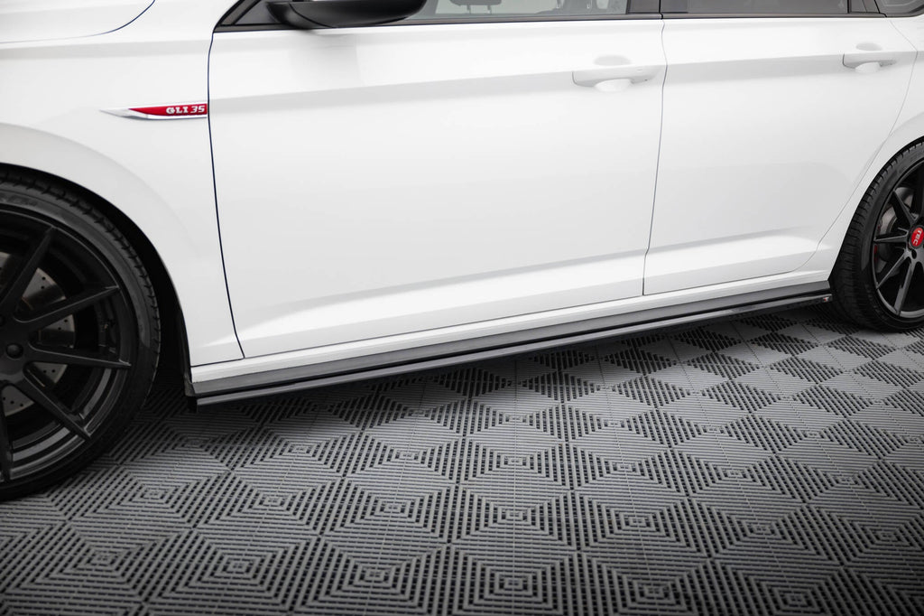 Praguri Volkswagen Jetta GLI Mk7 2018-2021 v3 - Maxton Design