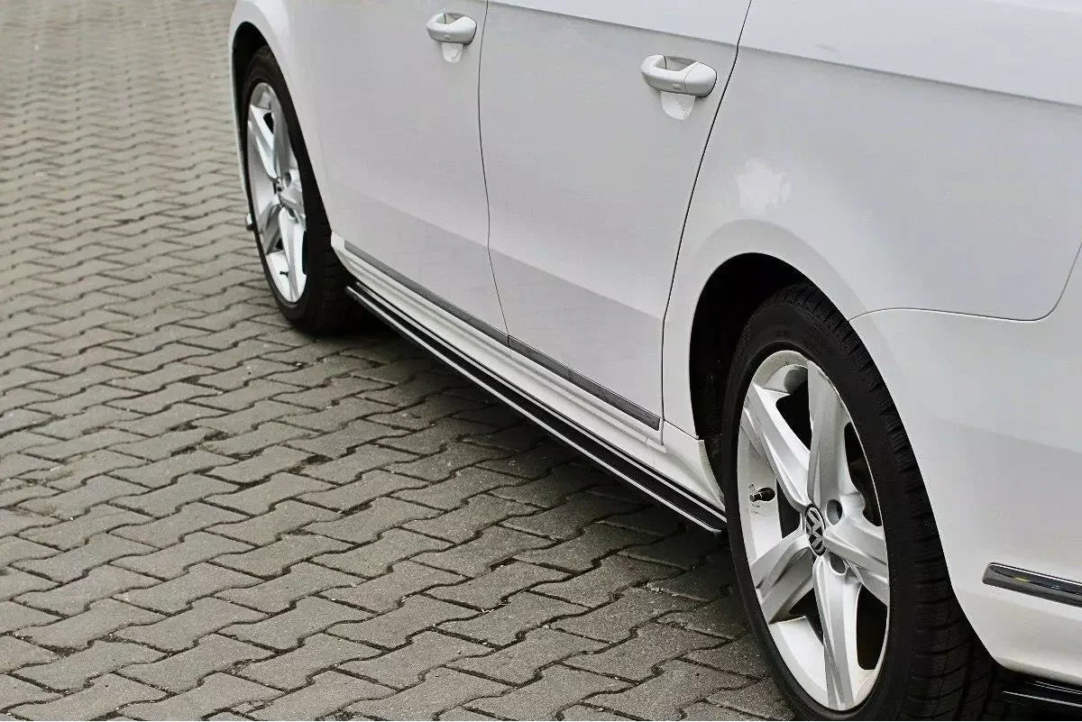 Praguri Volkswagen Passat B7 R-Line 2010-2014 v7 - Maxton Design