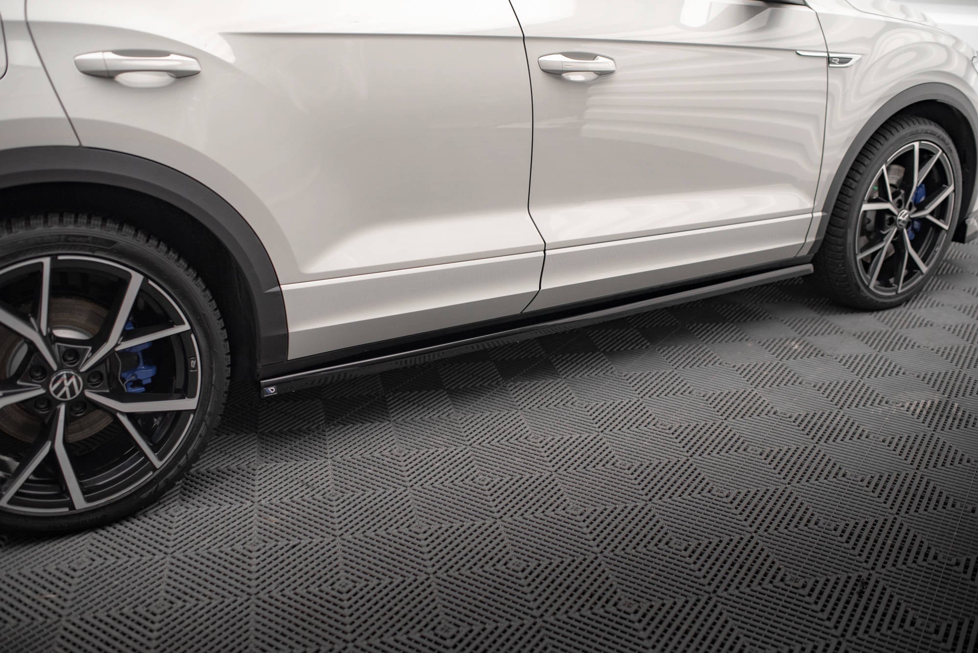 Praguri Volkswagen T-Roc R Mk1 Facelift 2021- v2 - Maxton Design