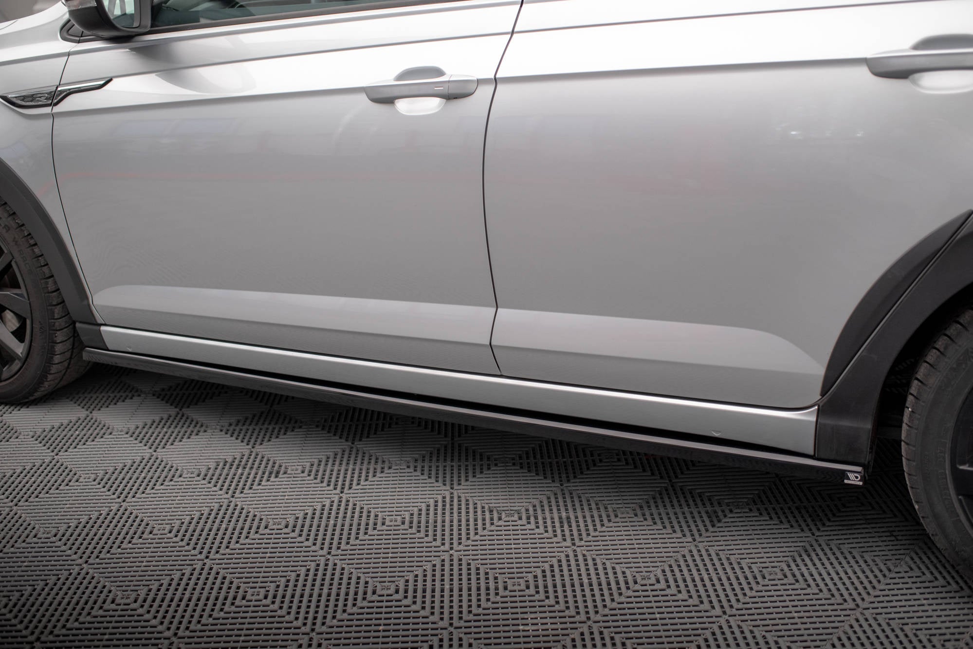 Praguri Volkswagen Taigo R-Line Mk1 2021- v1 - Maxton Design