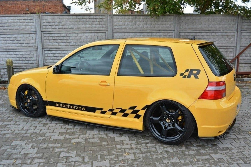 Praguri Volkswagen Golf 4 R32 2002-2004 v5 - Maxton Design