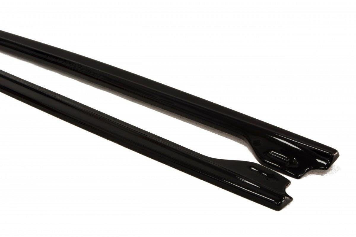 Praguri Volkswagen Golf 4 R32 2002-2004 v5 - Maxton Design