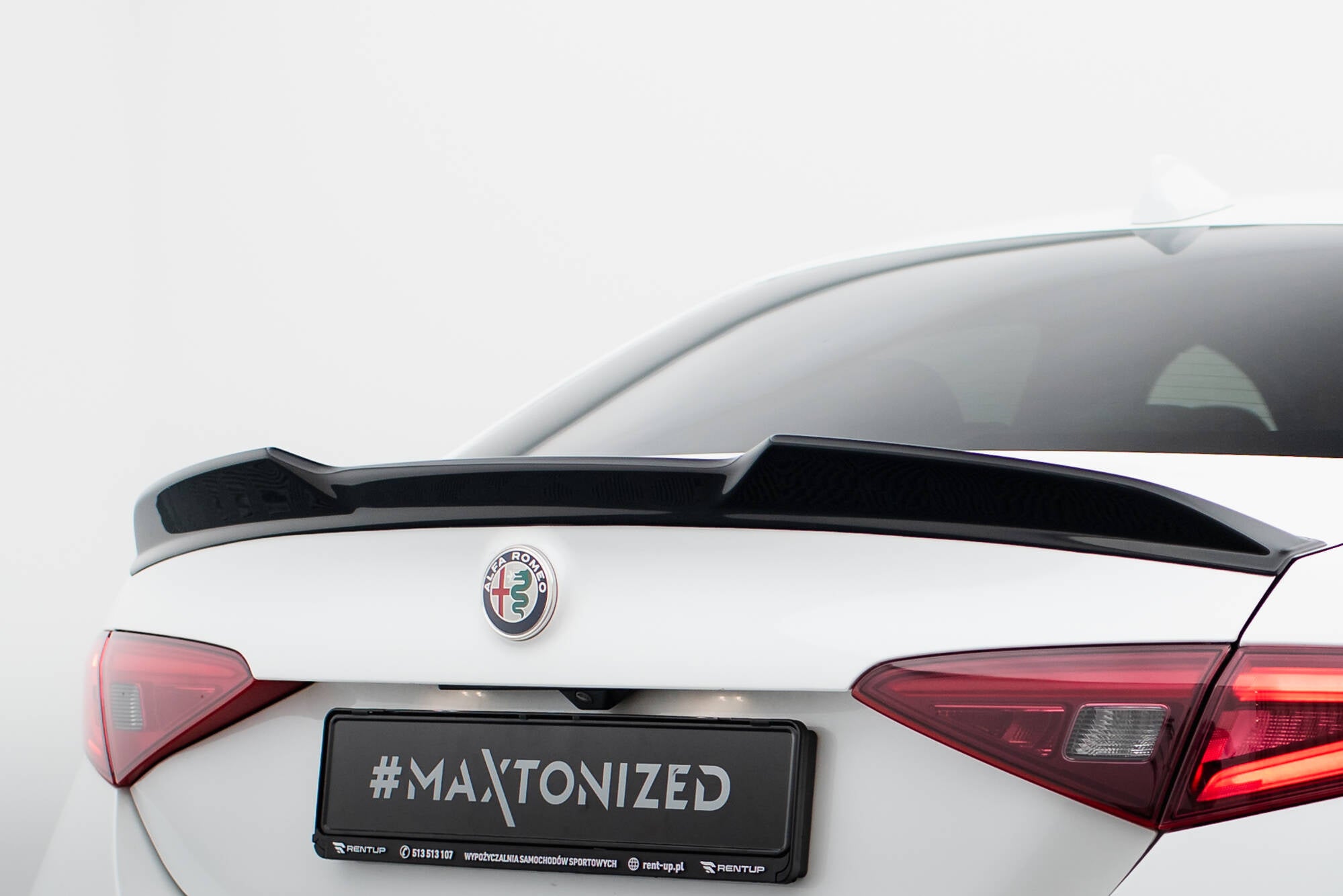 Eleron spoiler cap Alfa Romeo Giulia Quadrifoglio 2016- v1 - Maxton Design