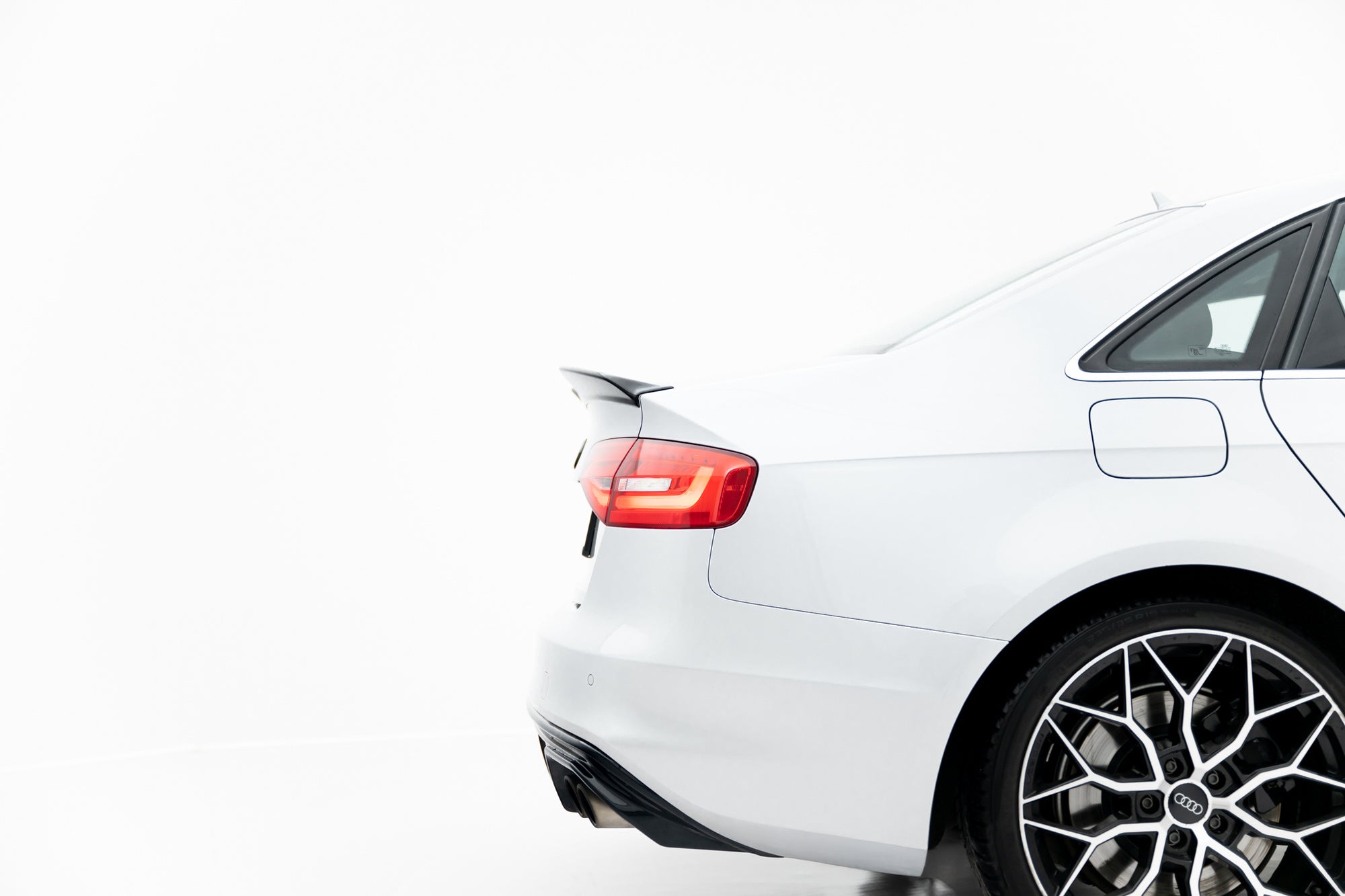 Eleron spoiler cap Audi S4 Sedan B8 Facelift 2012-2015 v12 - Maxton Design