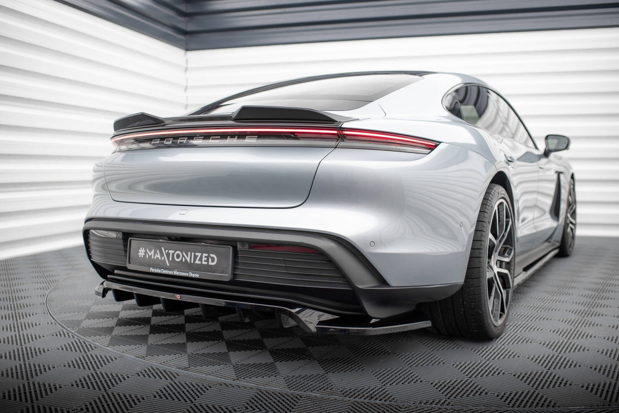 Eleron spoiler cap Porsche Taycan Taycan 4 Taycan 4S Taycan GTS Mk1 2019- v1 - Maxton Design