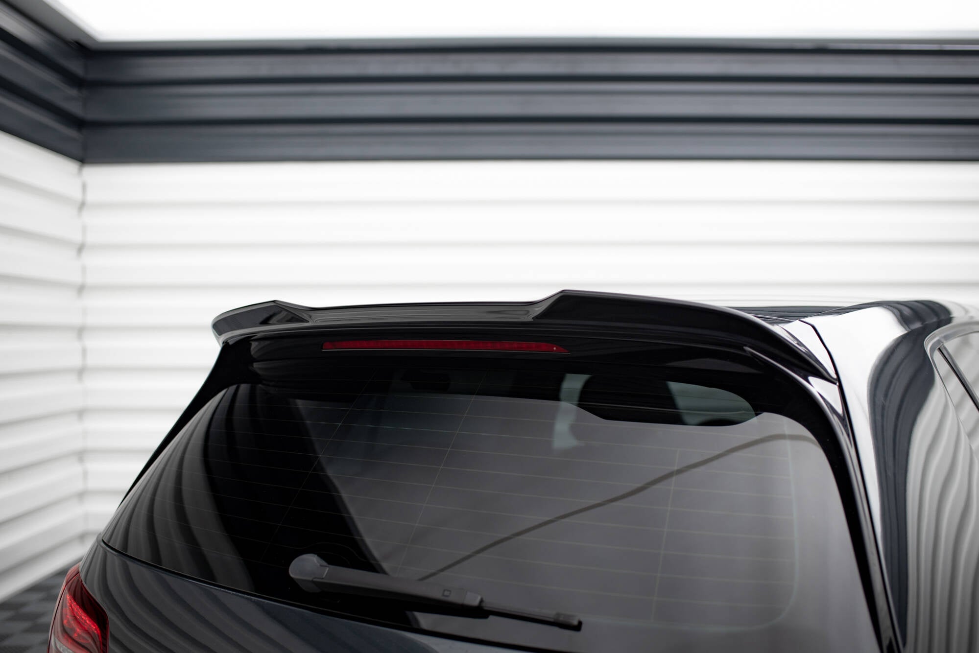 Eleron spoiler cap Volkswagen Golf R R-Line GTI Mk7 2013-2019 v8 - Maxton Design