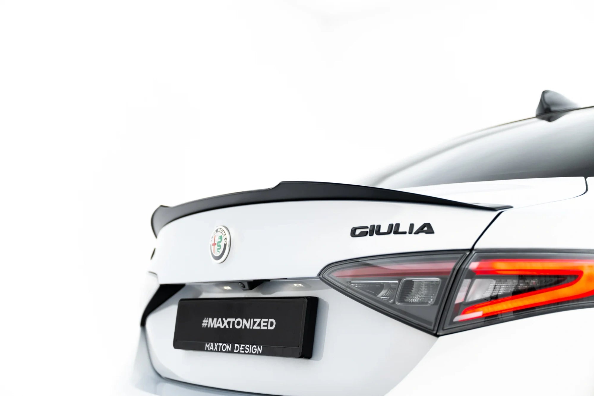 Eleron portbagaj Alfa Romeo Giulia Veloce 2015- v1 - Maxton Design