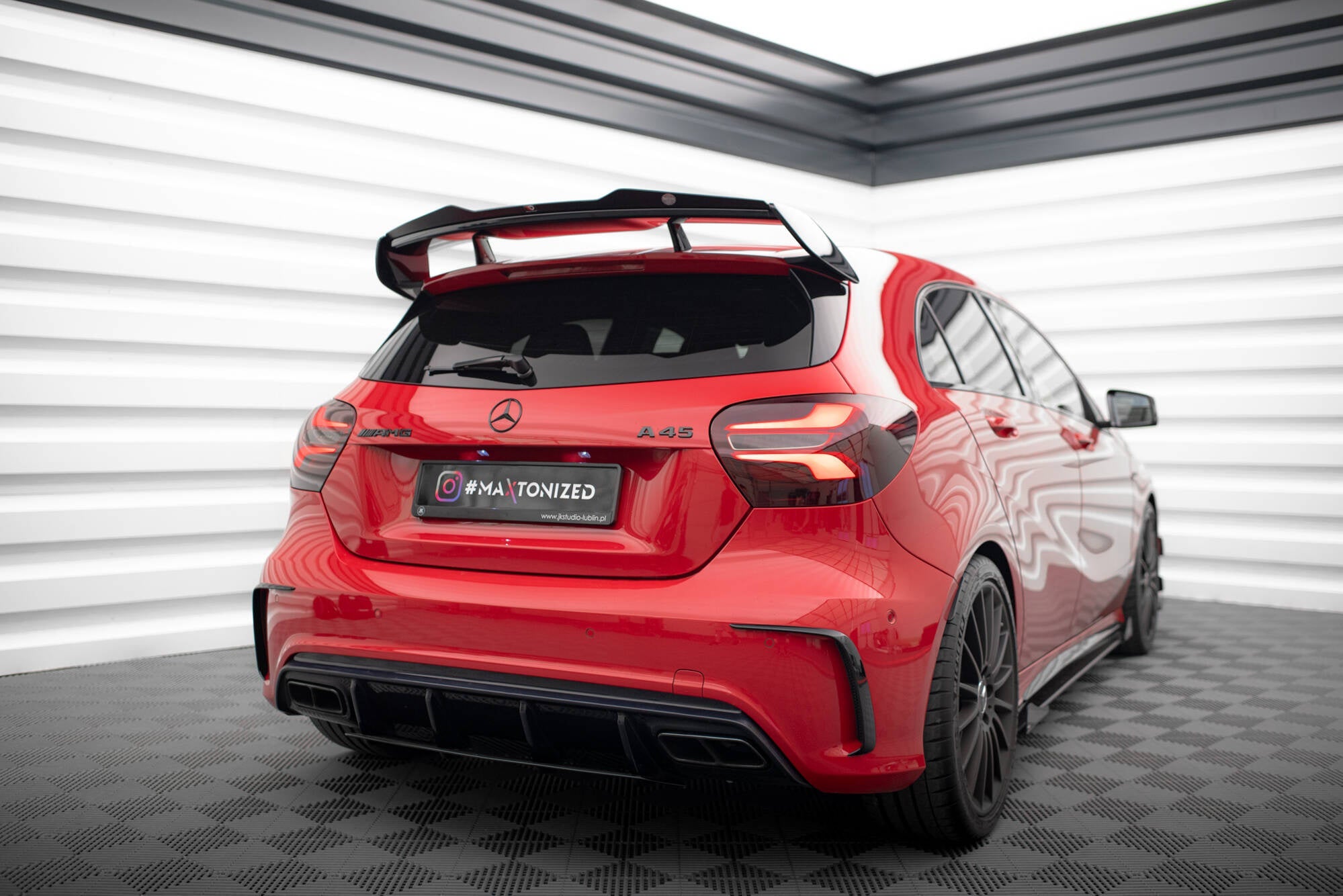 Eleron spoiler cap Mercedes A Class W176 AMG Facelift 2015-2018 v2 - Maxton Design