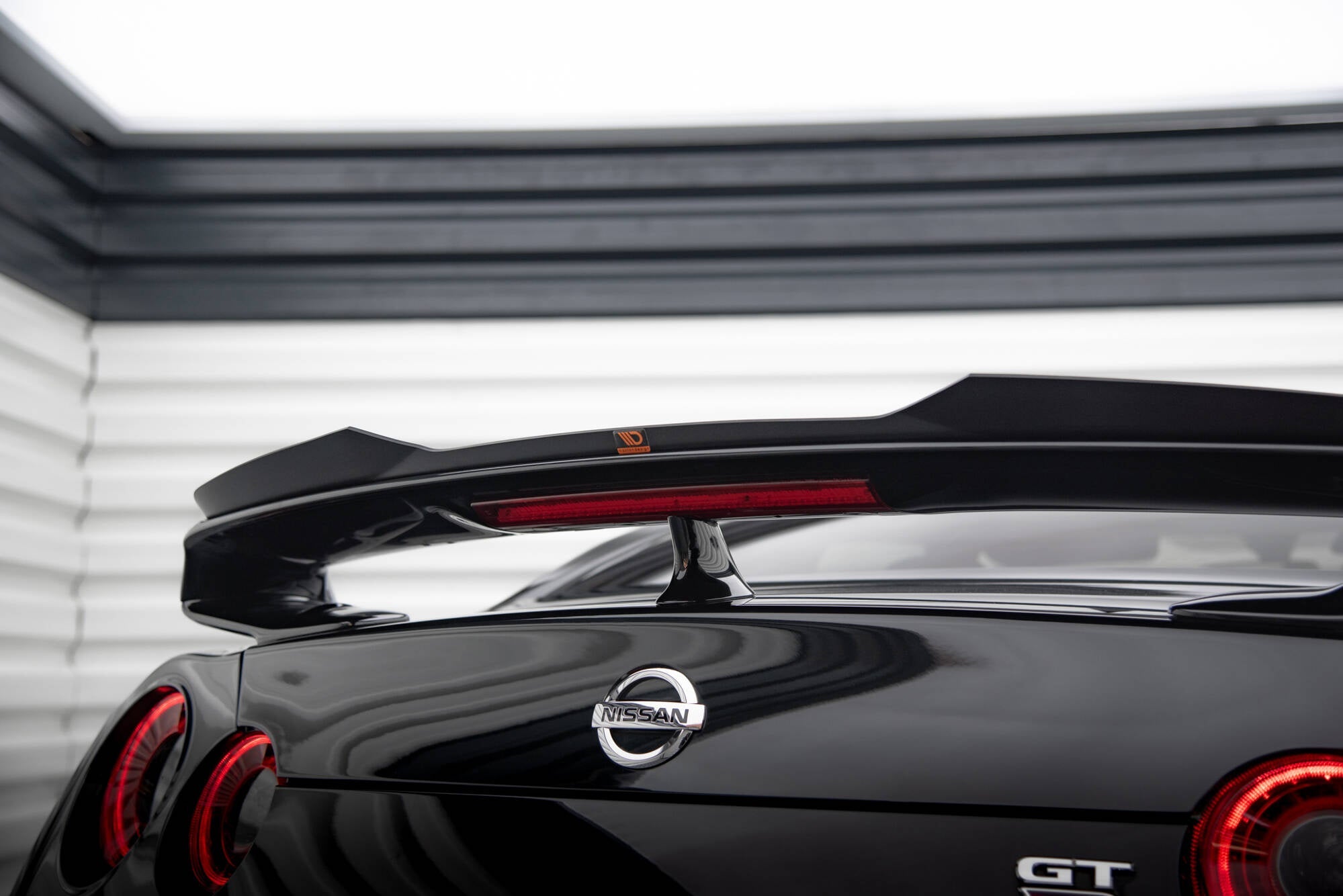 Eleron spoiler cap Nissan GTR R35 Facelift 2011-2016 v2 - Maxton Design