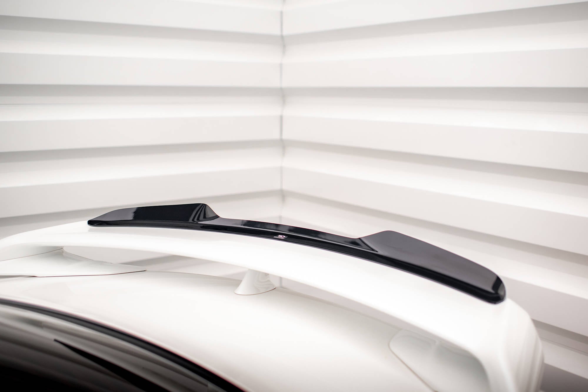 Eleron spoiler cap Nissan GTR R35 Facelift 2011-2016 v2 - Maxton Design