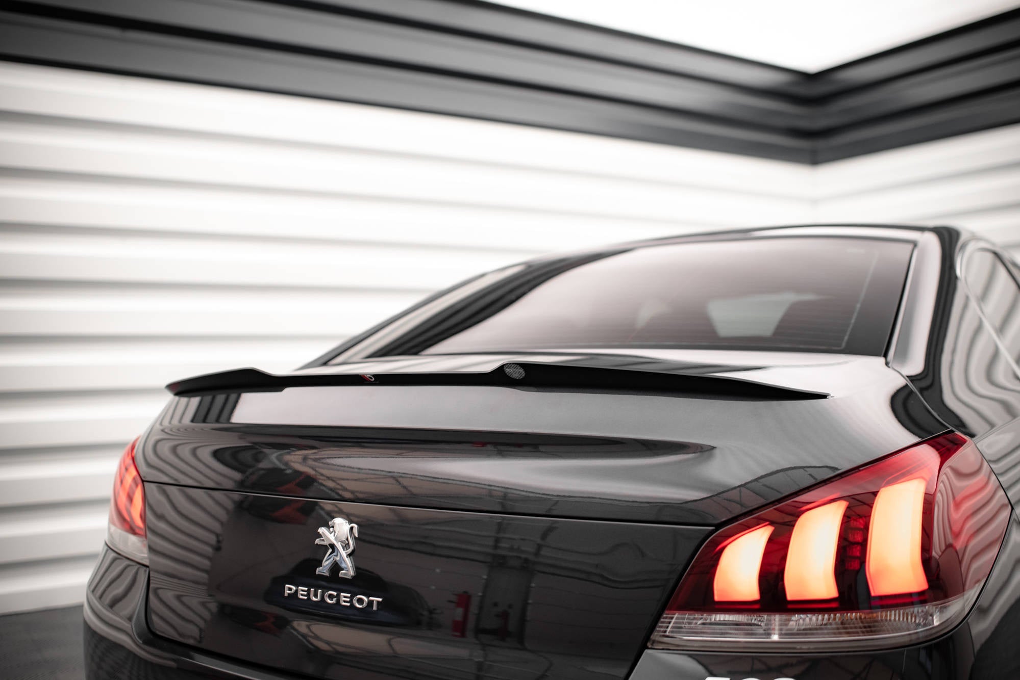 Eleron spoiler cap Peugeot 508 GT Mk1 Facelift 2014-2018 v1 - Maxton Design