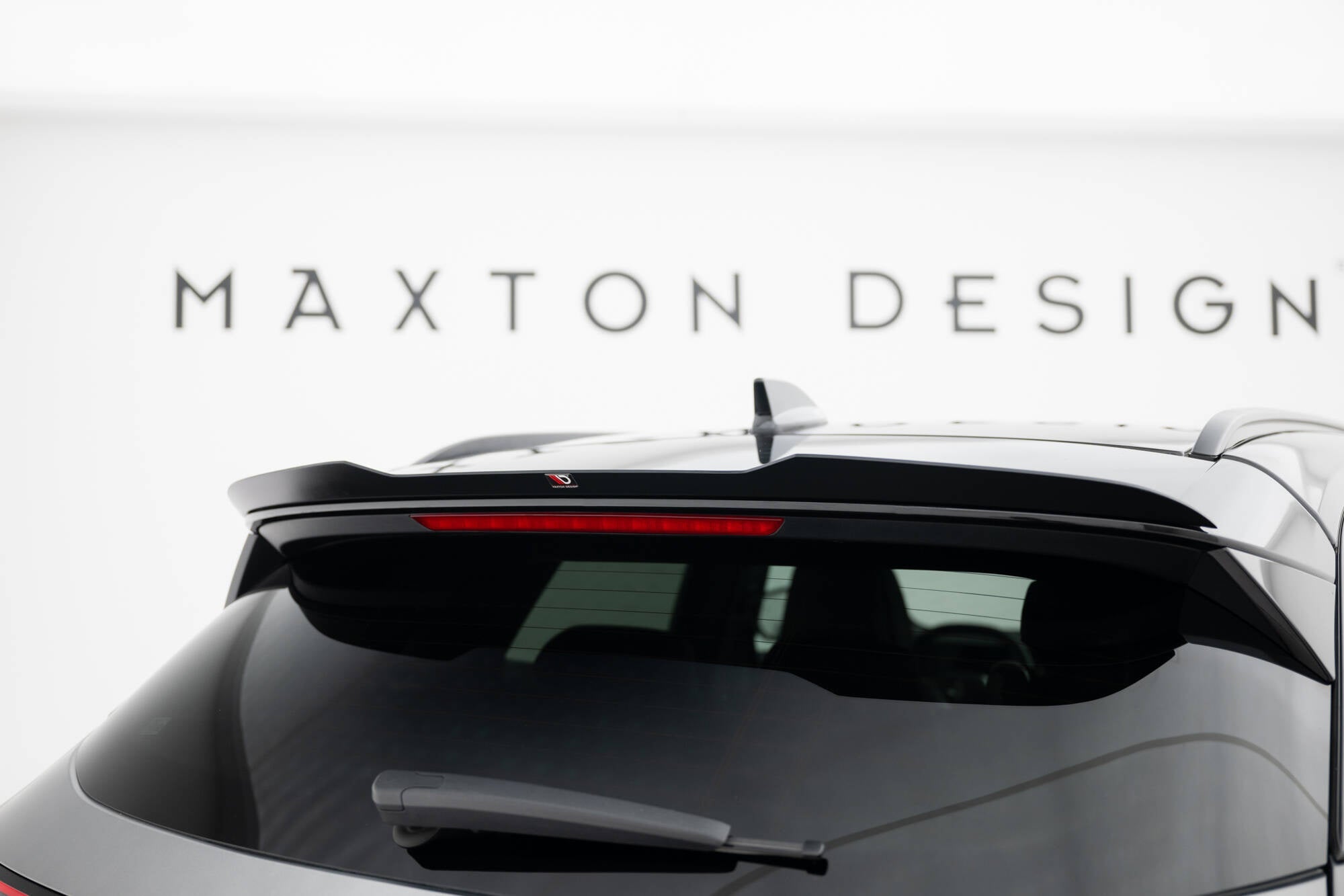 Eleron spoiler cap Renault Austral Mk1 2022- v1 - Maxton Design