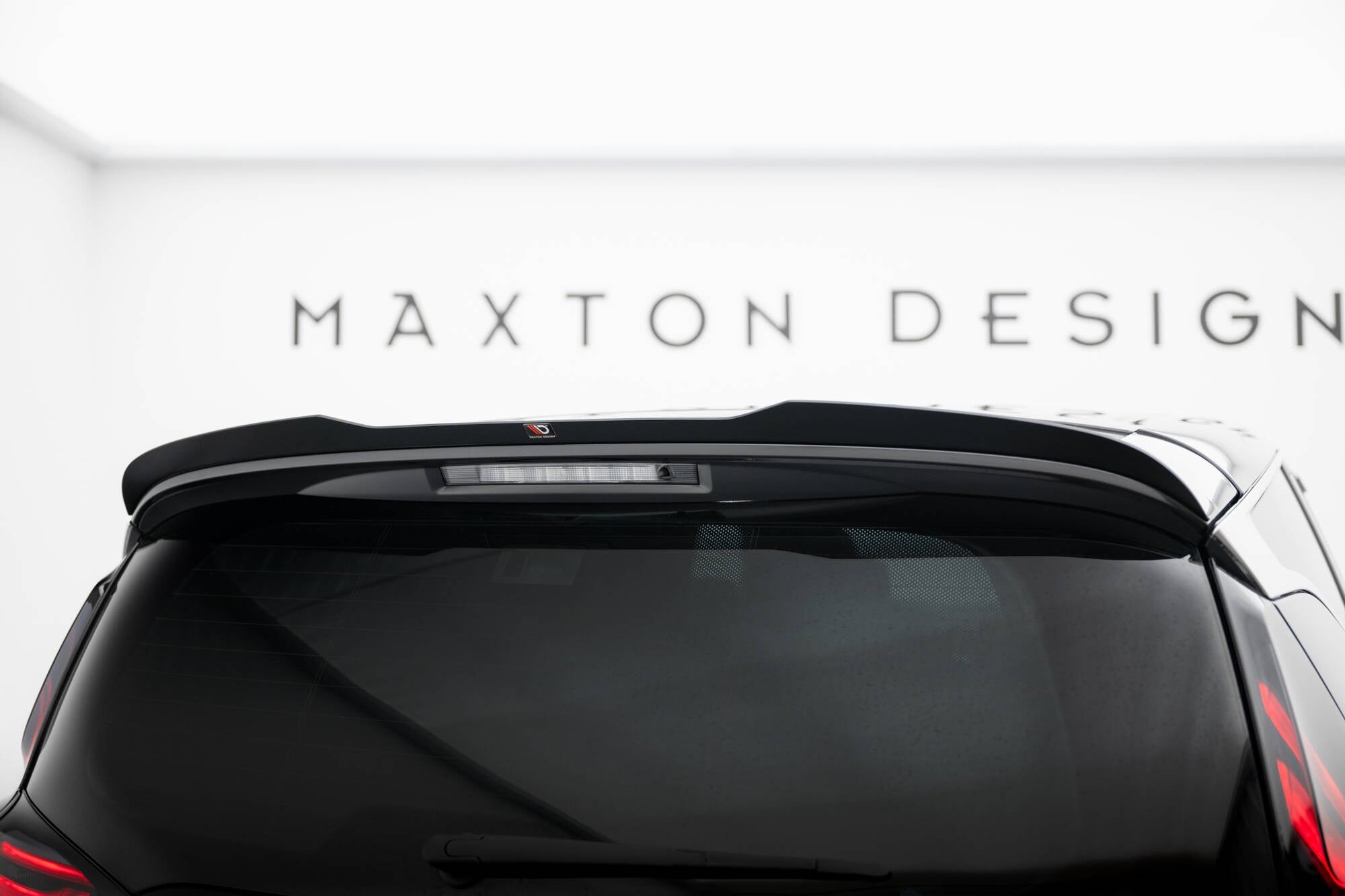 Eleron spoiler cap Renault Espace Mk5 Facelift 2019-2023 v1 - Maxton Design