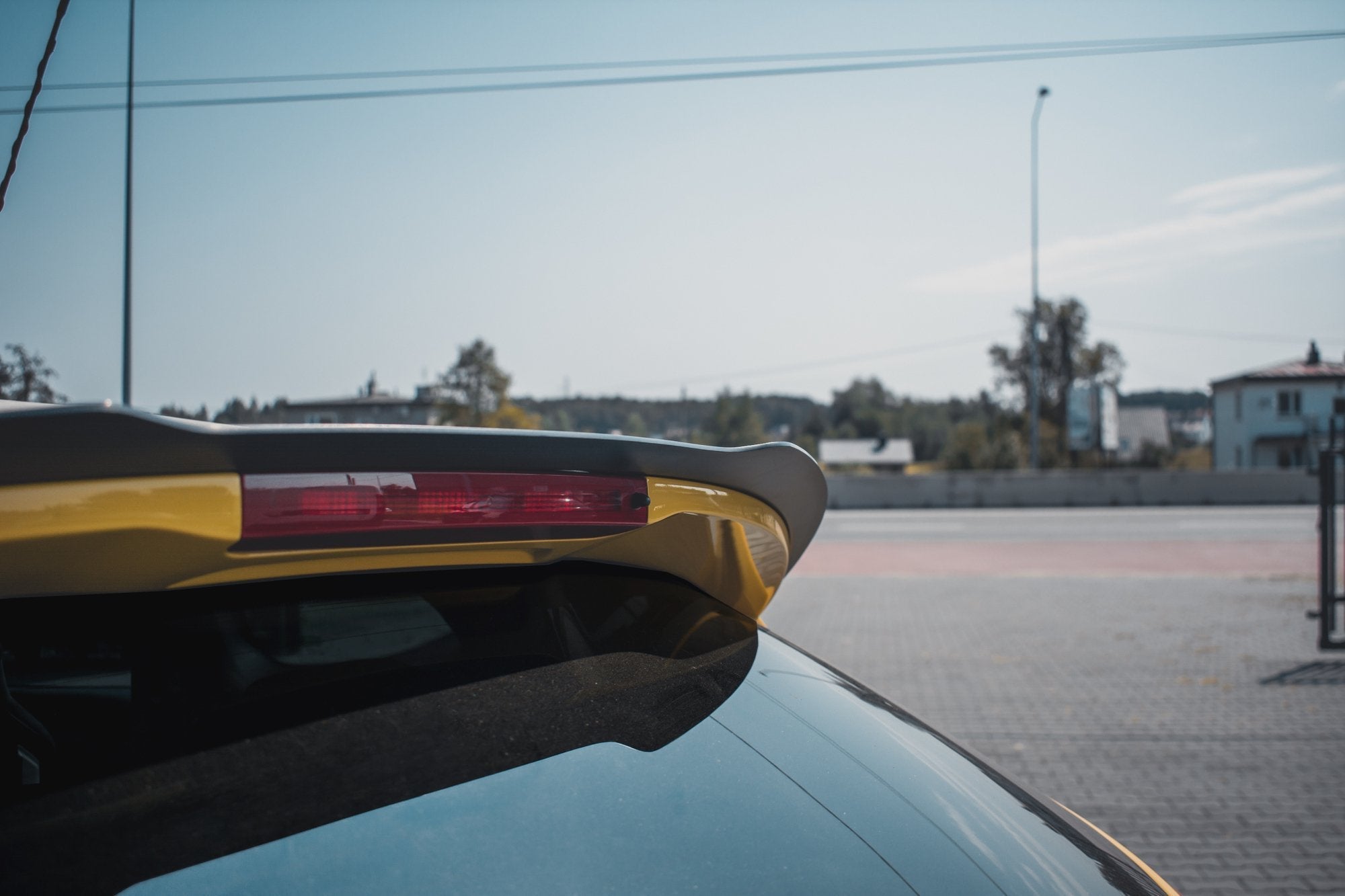 Eleron spoiler cap Renault Megane Mk3 RS 2010-2015 v5 - Maxton Design
